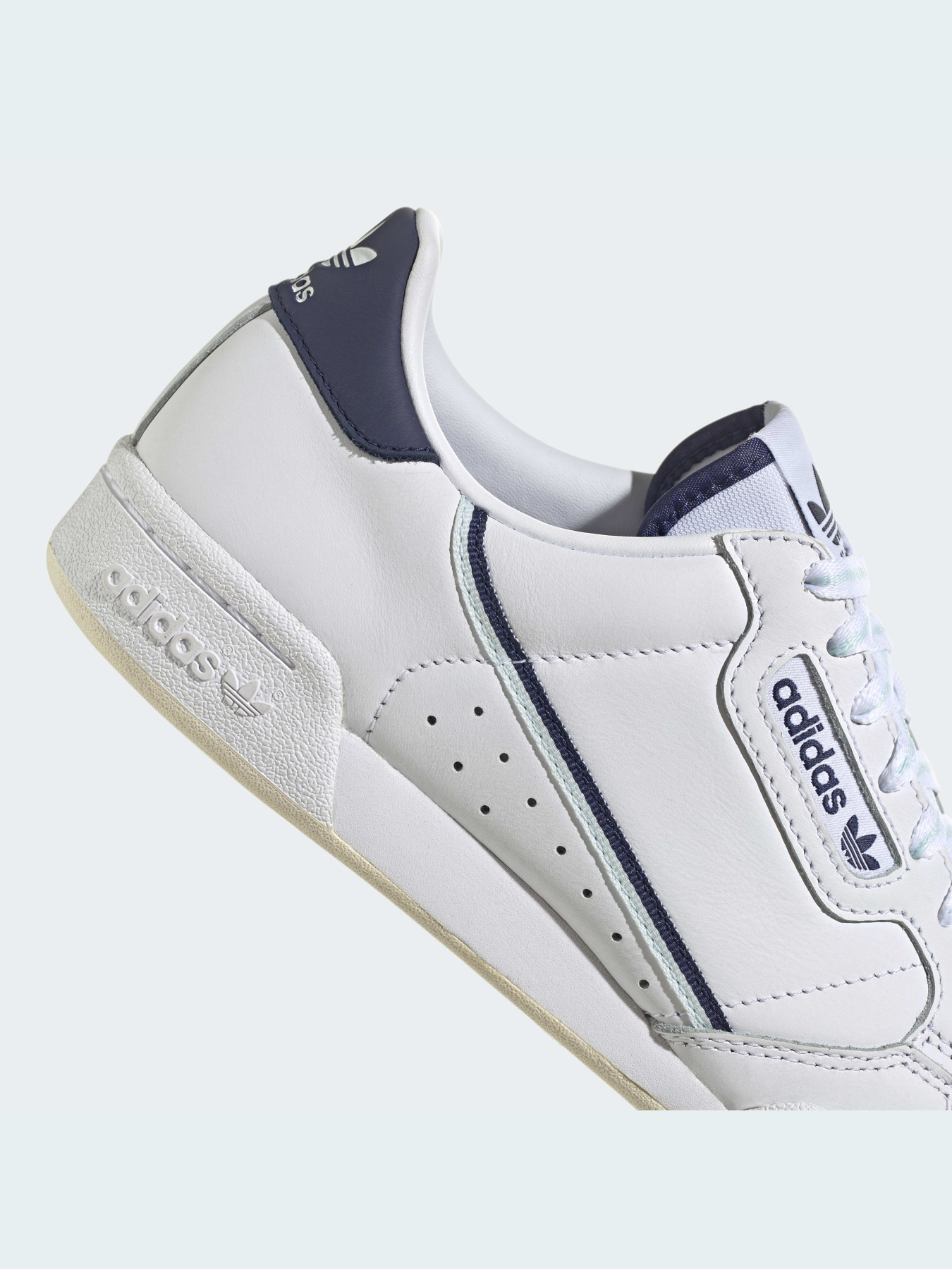 Кросівки Adidas модель GX4456 Фото