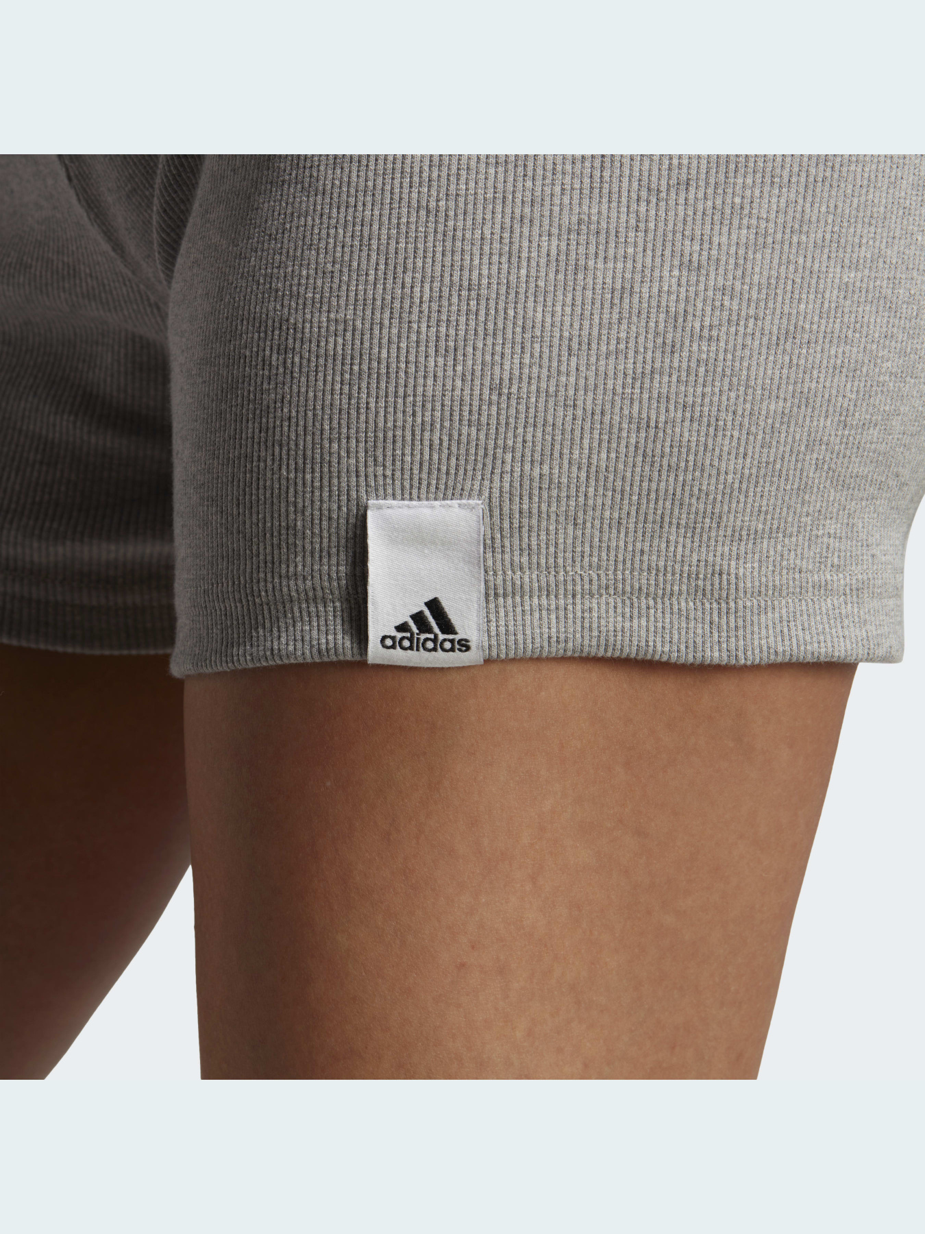 Шорти Adidas модель IC9457 Шорти Adidas модель IC9457 Фото