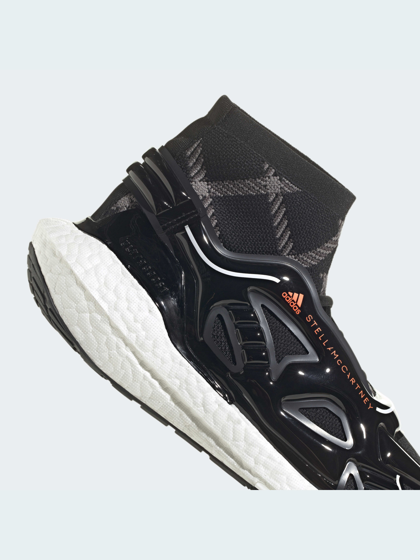 Кросівки Adidas Ultraboost модель HQ6187 Фото