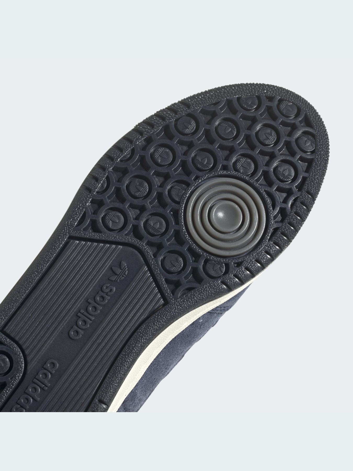 Кроссовки Adidas модель FZ5992 Фото