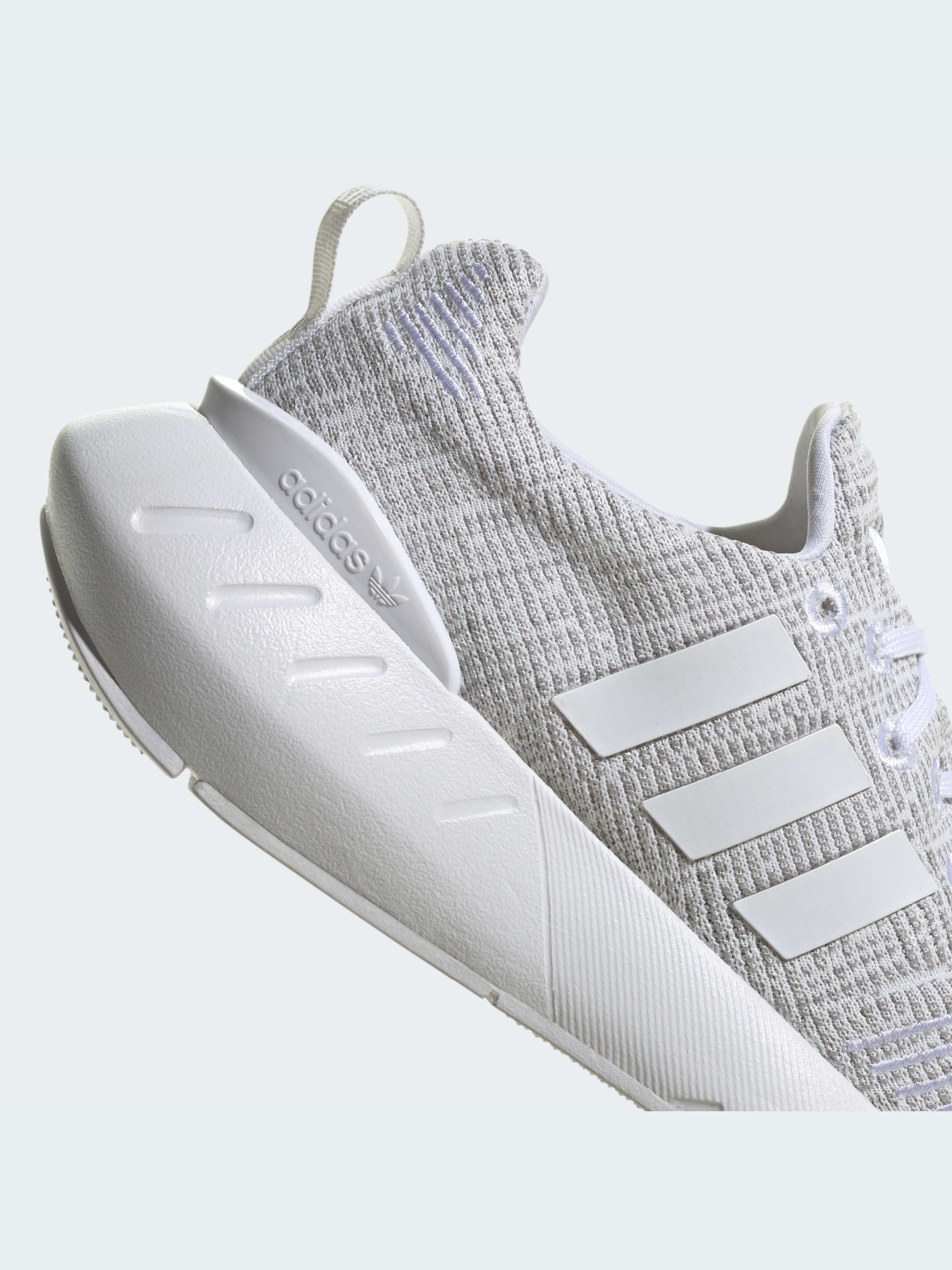 Кросівки Adidas Swift модель GW8175 Фото