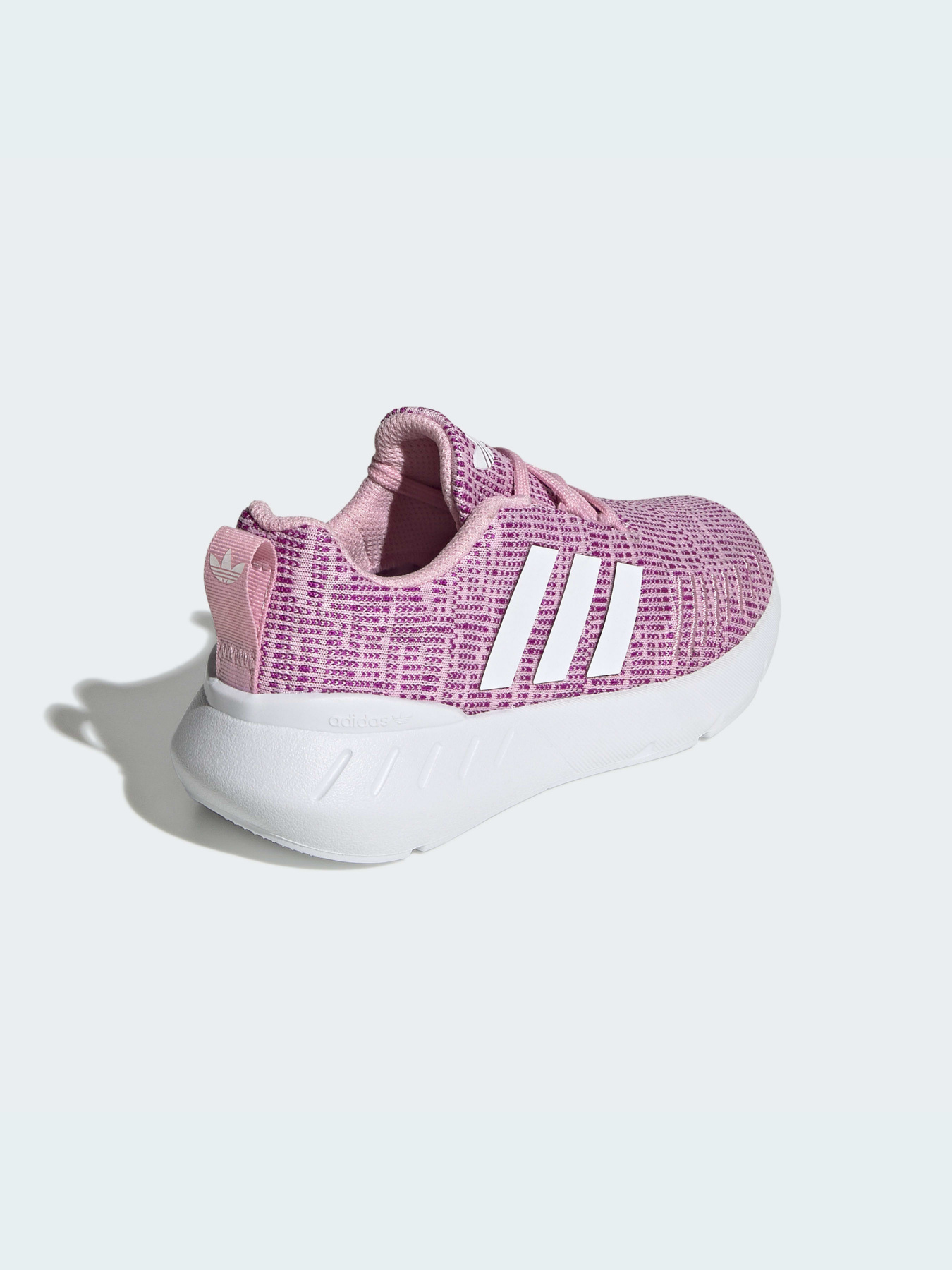Кроссовки Adidas Swift модель GW8181 Кроссовки Adidas Swift модель GW8181 Фото