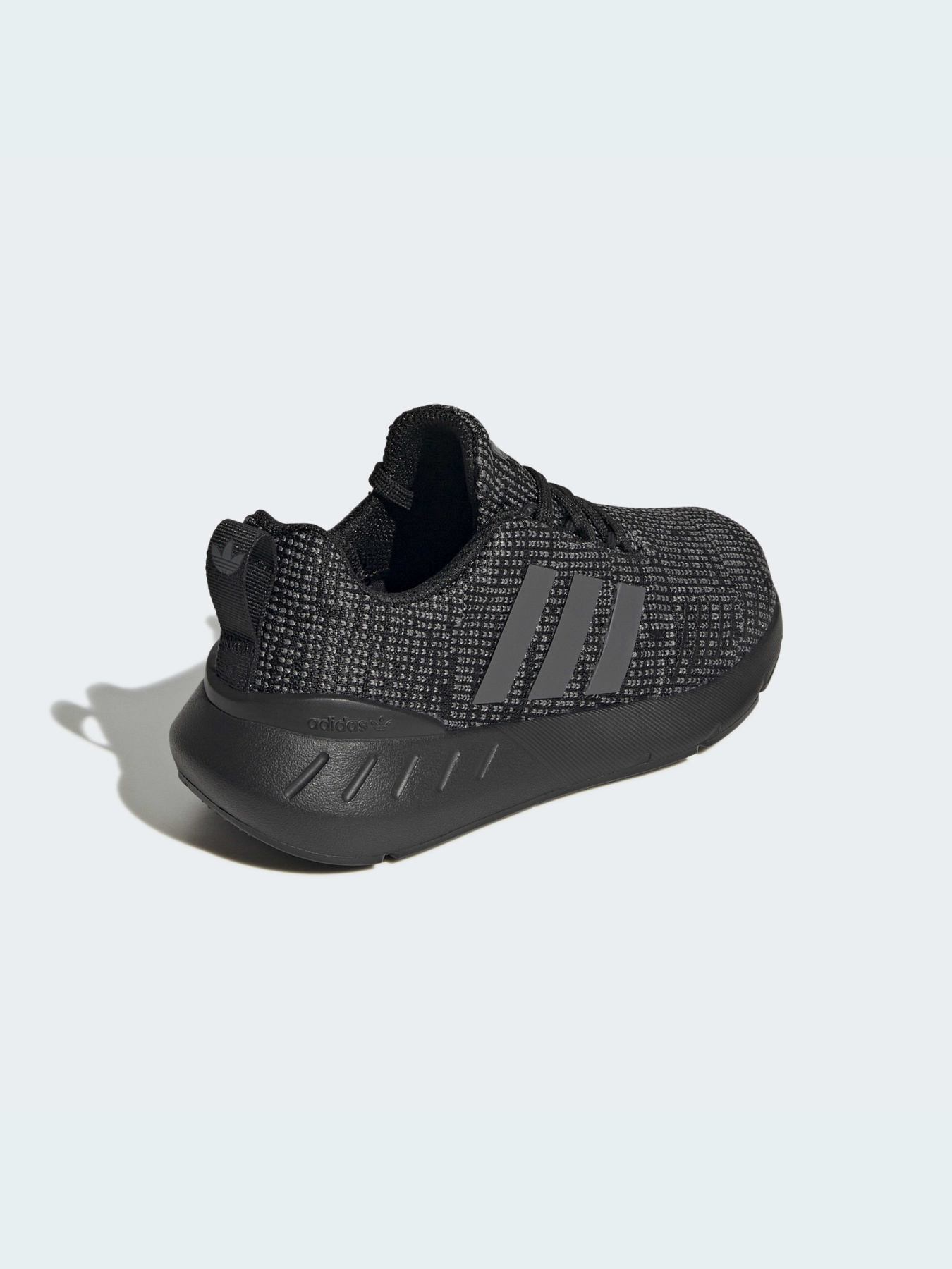 Кросівки Adidas Swift модель GY3008 Фото