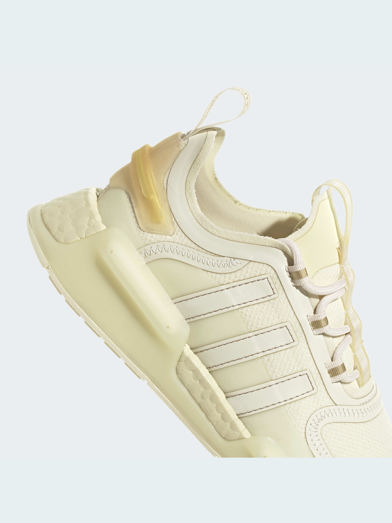 Кроссовки Adidas NMD модель GZ2135 Кроссовки Adidas NMD модель GZ2135 Фото