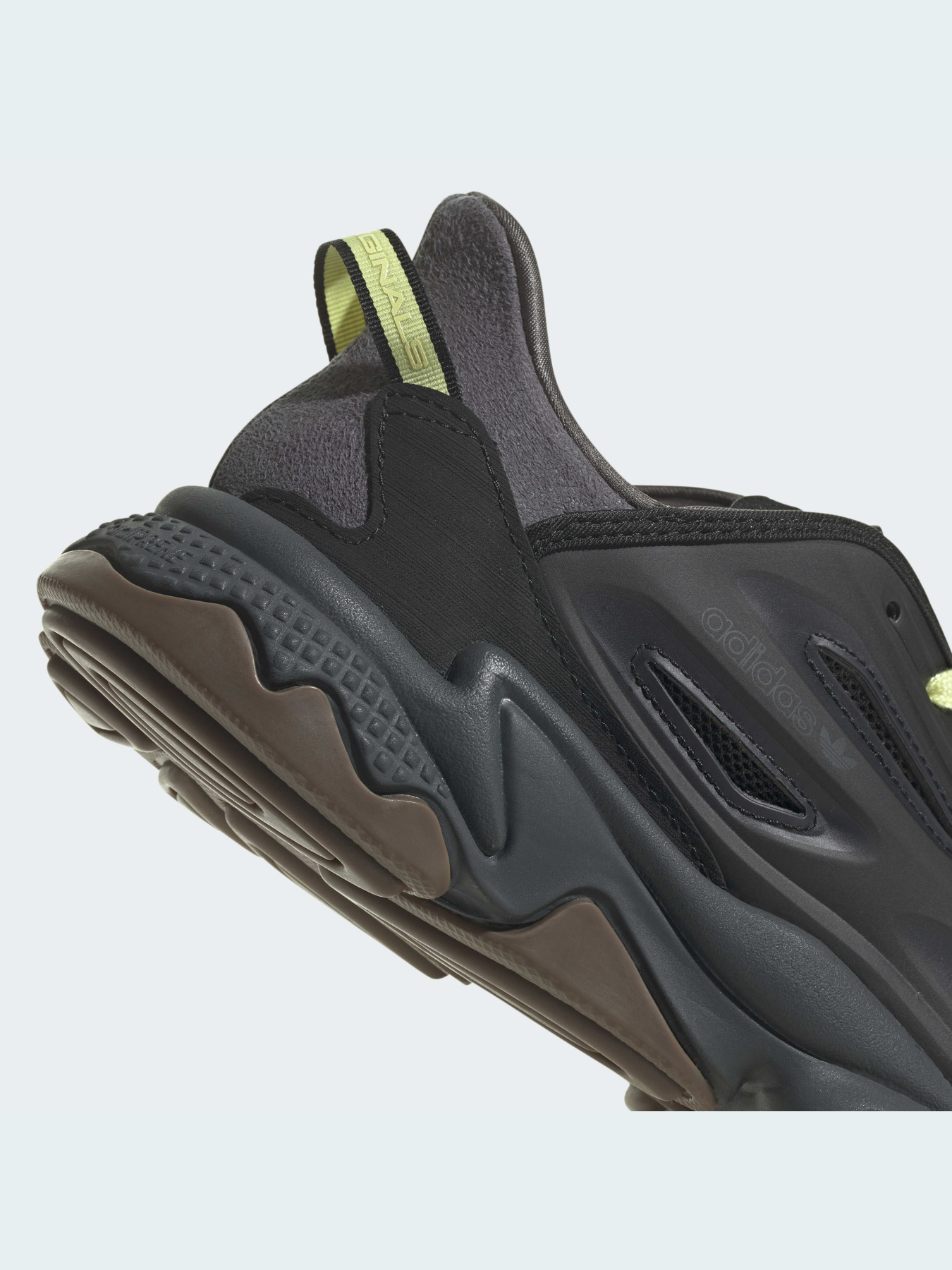 Кросівки Adidas Ozweego модель H04235 Фото