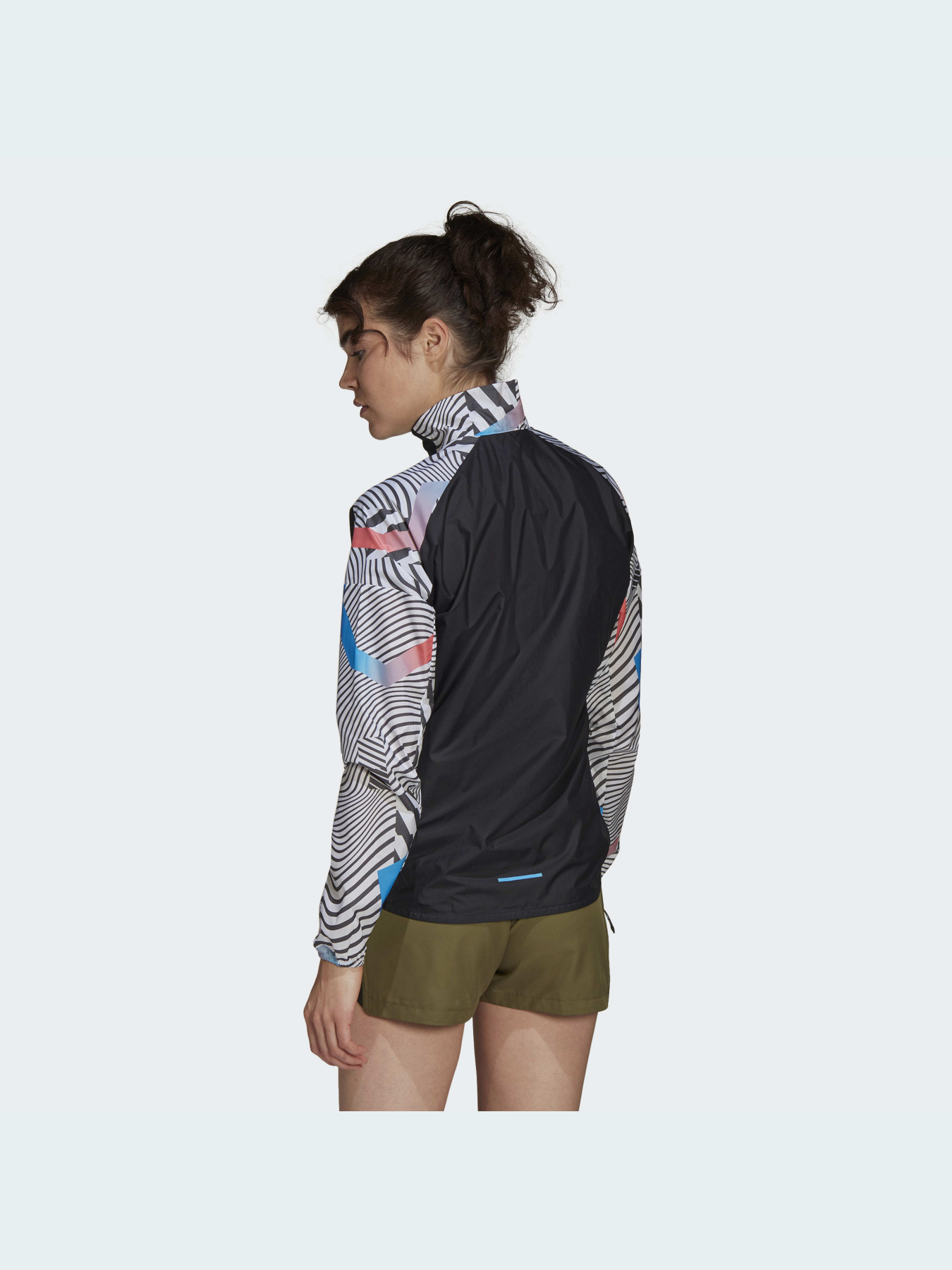 Куртки та дублянки Adidas модель HA7539 Фото