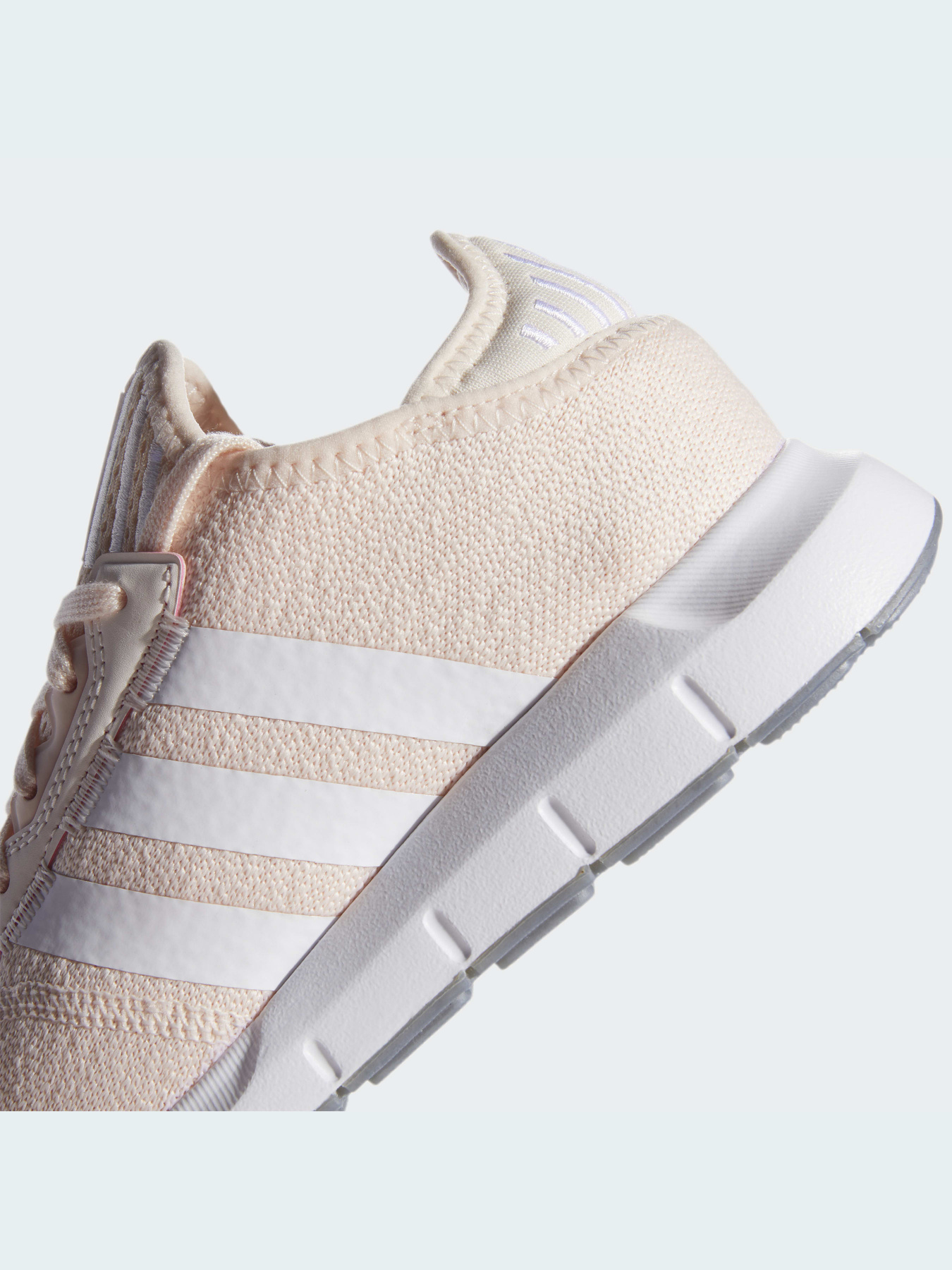Кроссовки Adidas Swift модель FY2136 Фото