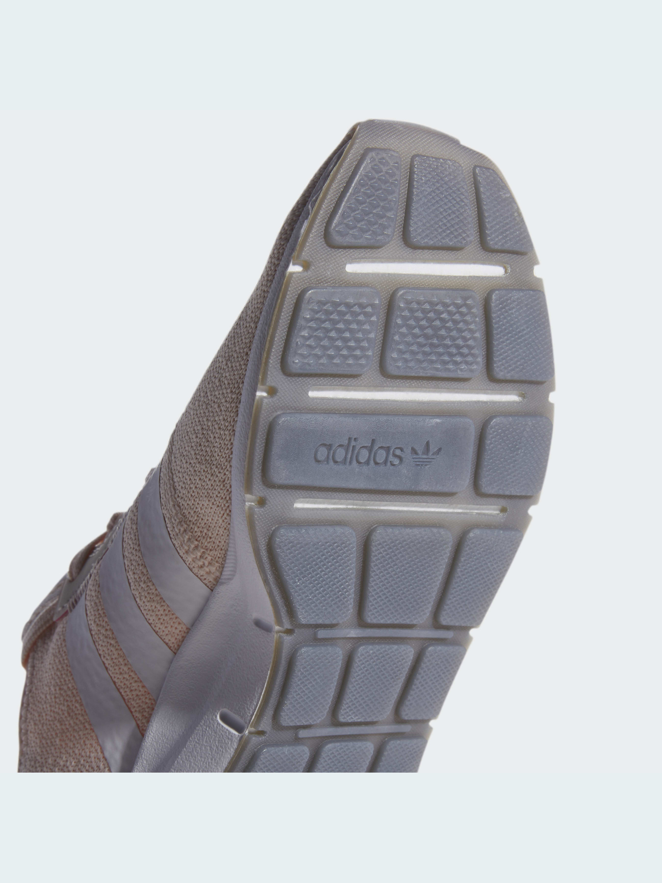 Кроссовки Adidas Swift модель FY2136 Фото