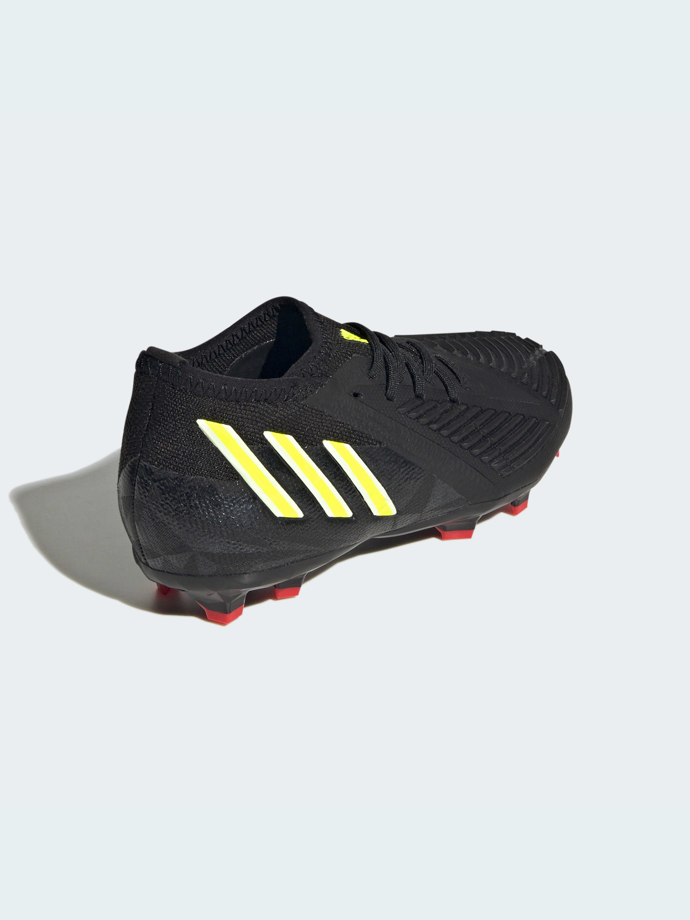Кроссовки Adidas Predator модель GW0975 Фото