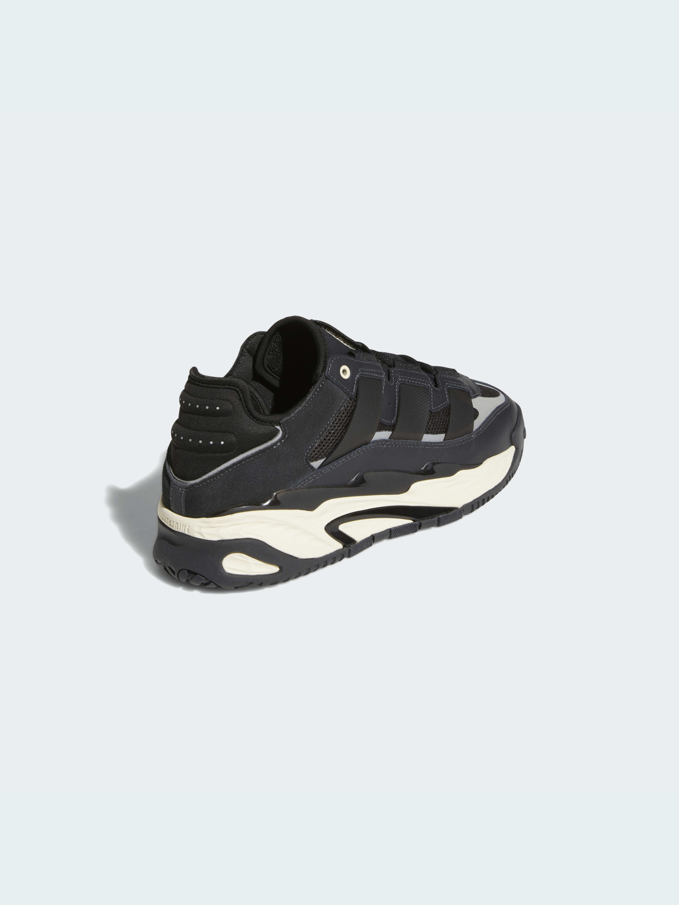 Кроссовки Adidas модель GY8566 Фото