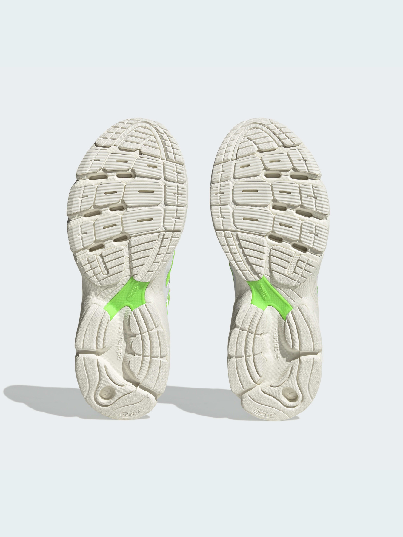 Кросівки Adidas Astir модель HP2815 Кросівки Adidas Astir модель HP2815 Фото