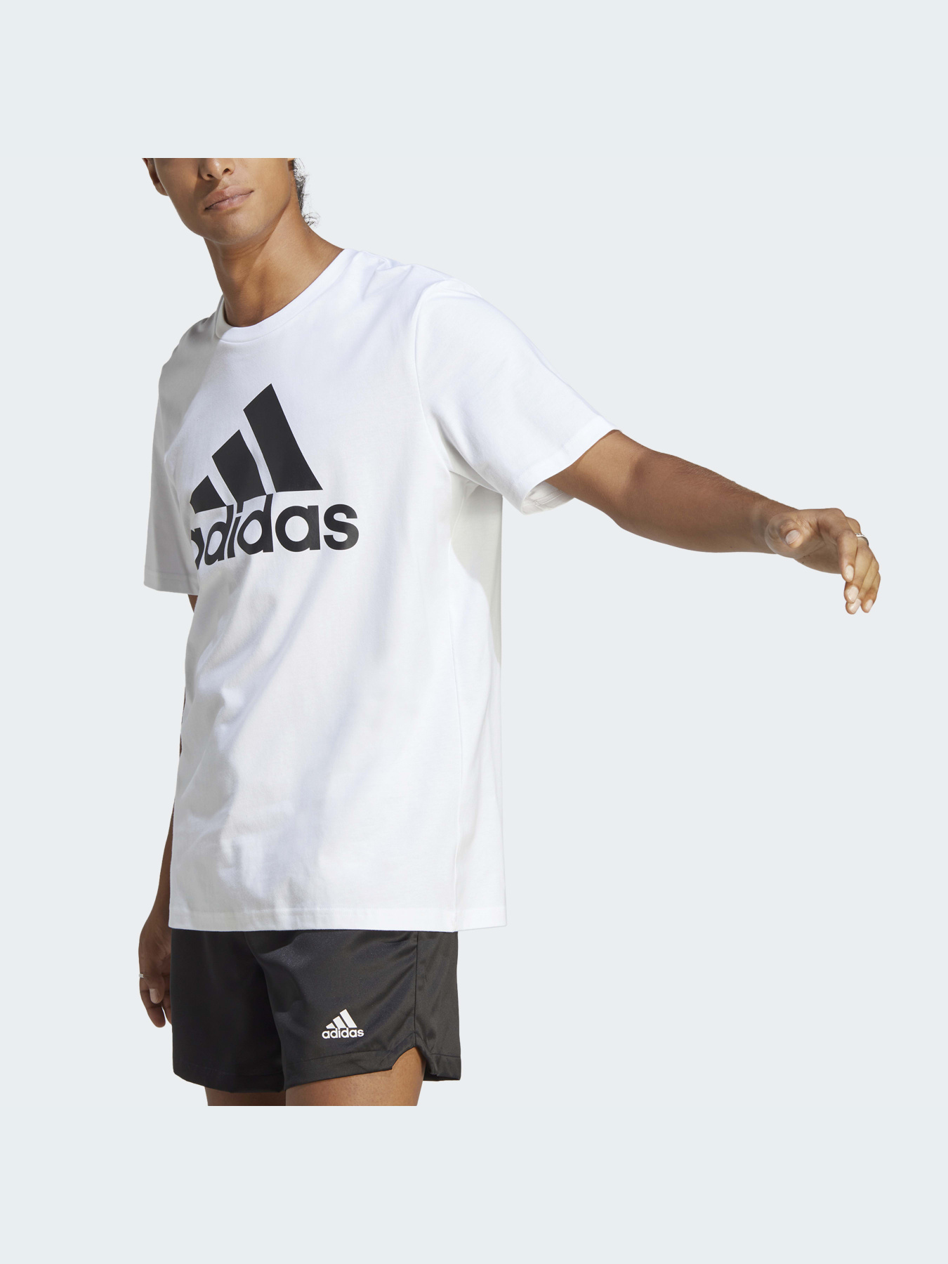 Футболки і поло Adidas модель IC9349 Футболки і поло Adidas модель IC9349 Фото