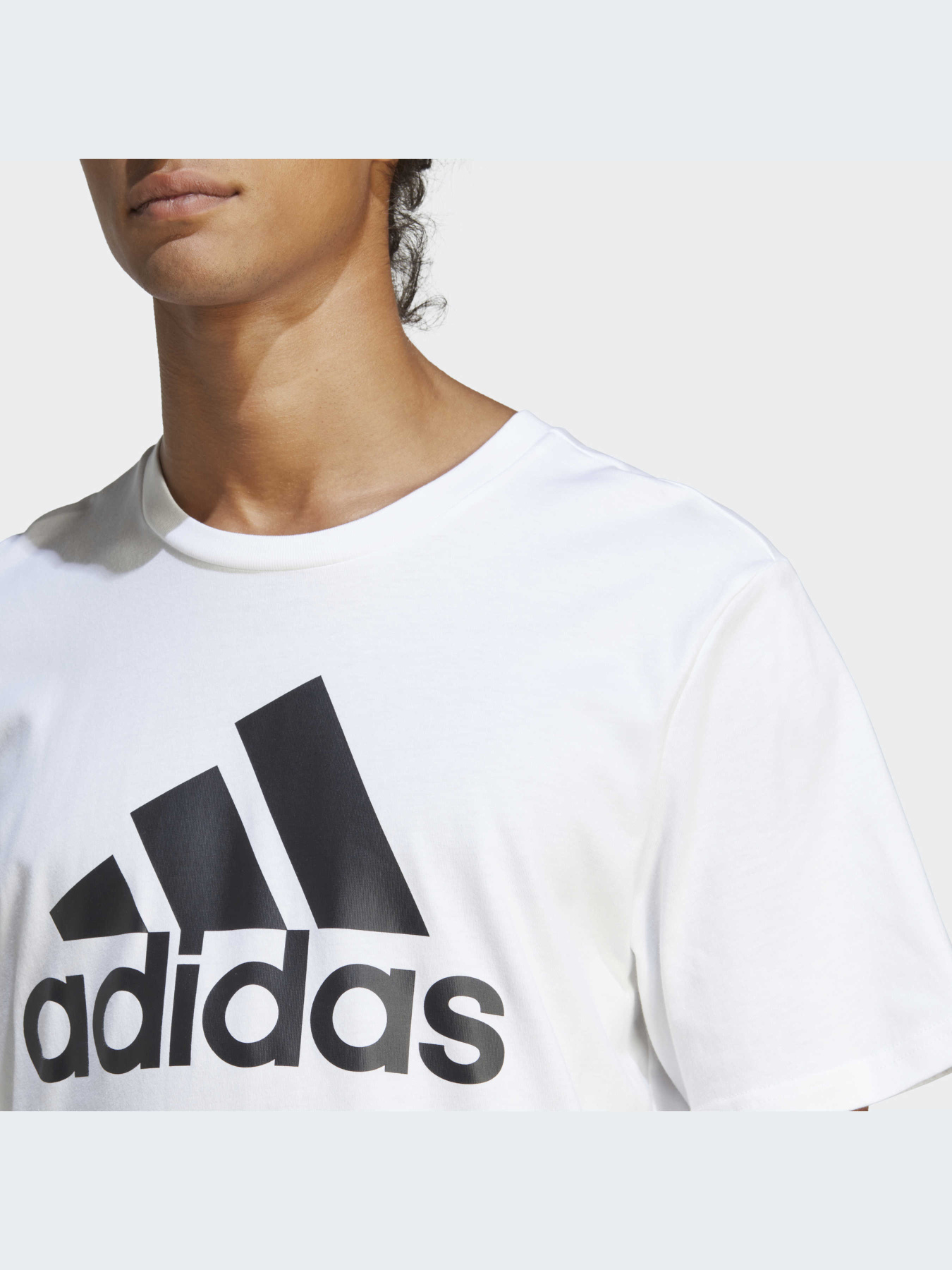 Футболки і поло Adidas модель IC9349 Футболки і поло Adidas модель IC9349 Фото