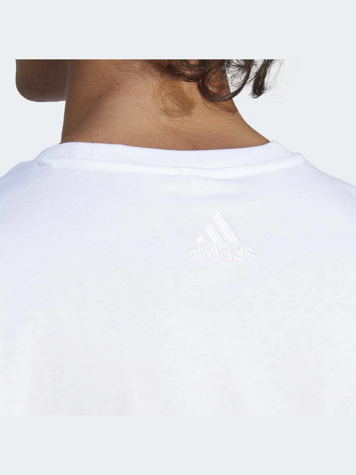 Футболки і поло Adidas модель IC9349 Футболки і поло Adidas модель IC9349 Фото
