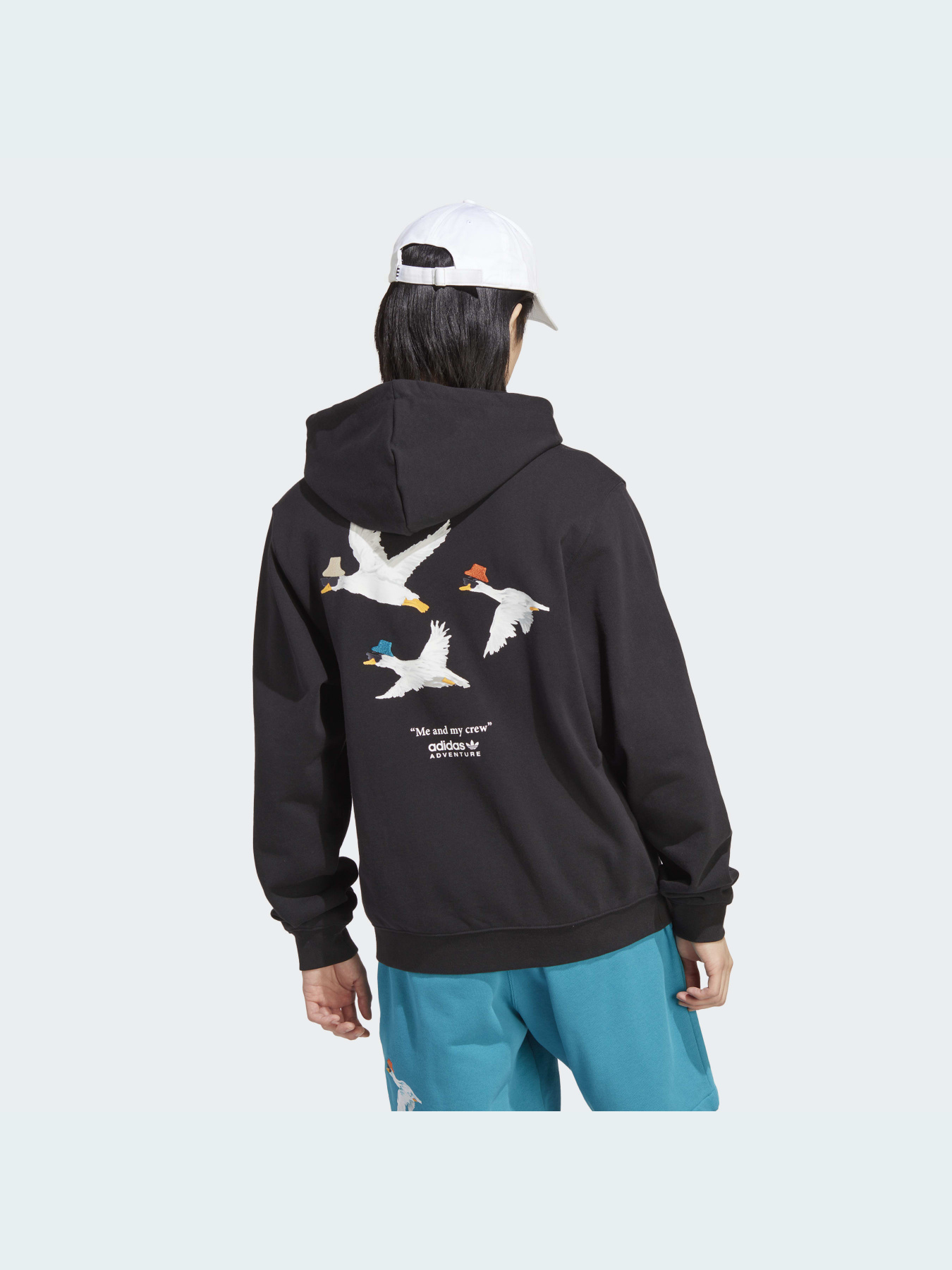 Худи и свитшоты Adidas модель HZ1150 Худи и свитшоты Adidas модель HZ1150 Фото