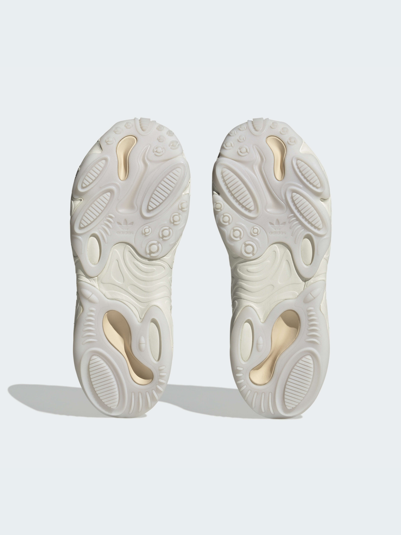 Кроссовки Adidas Ozweego модель HP2885 Фото
