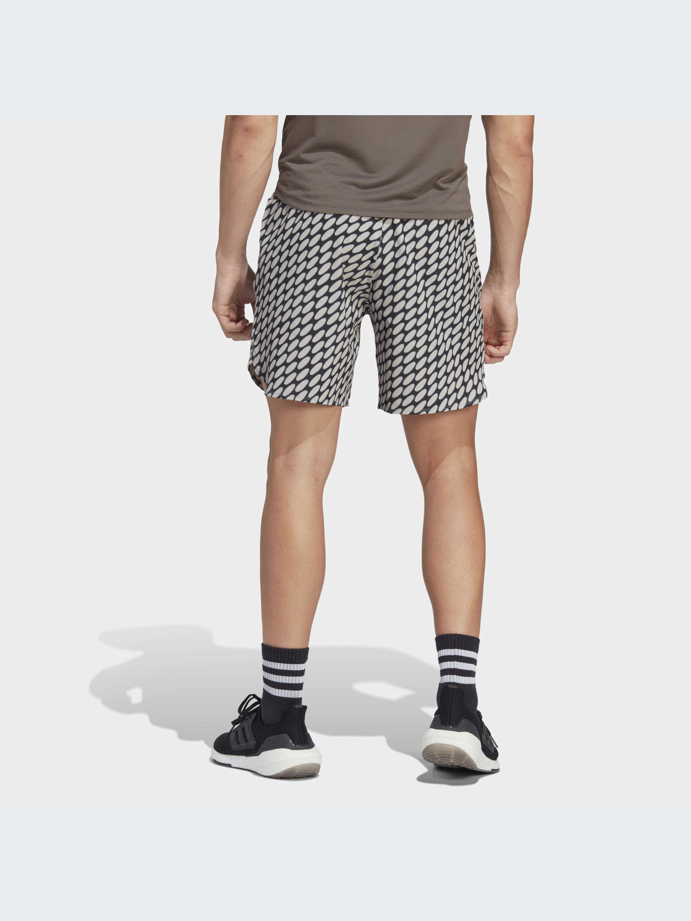 Шорты Adidas модель HR8195 Фото