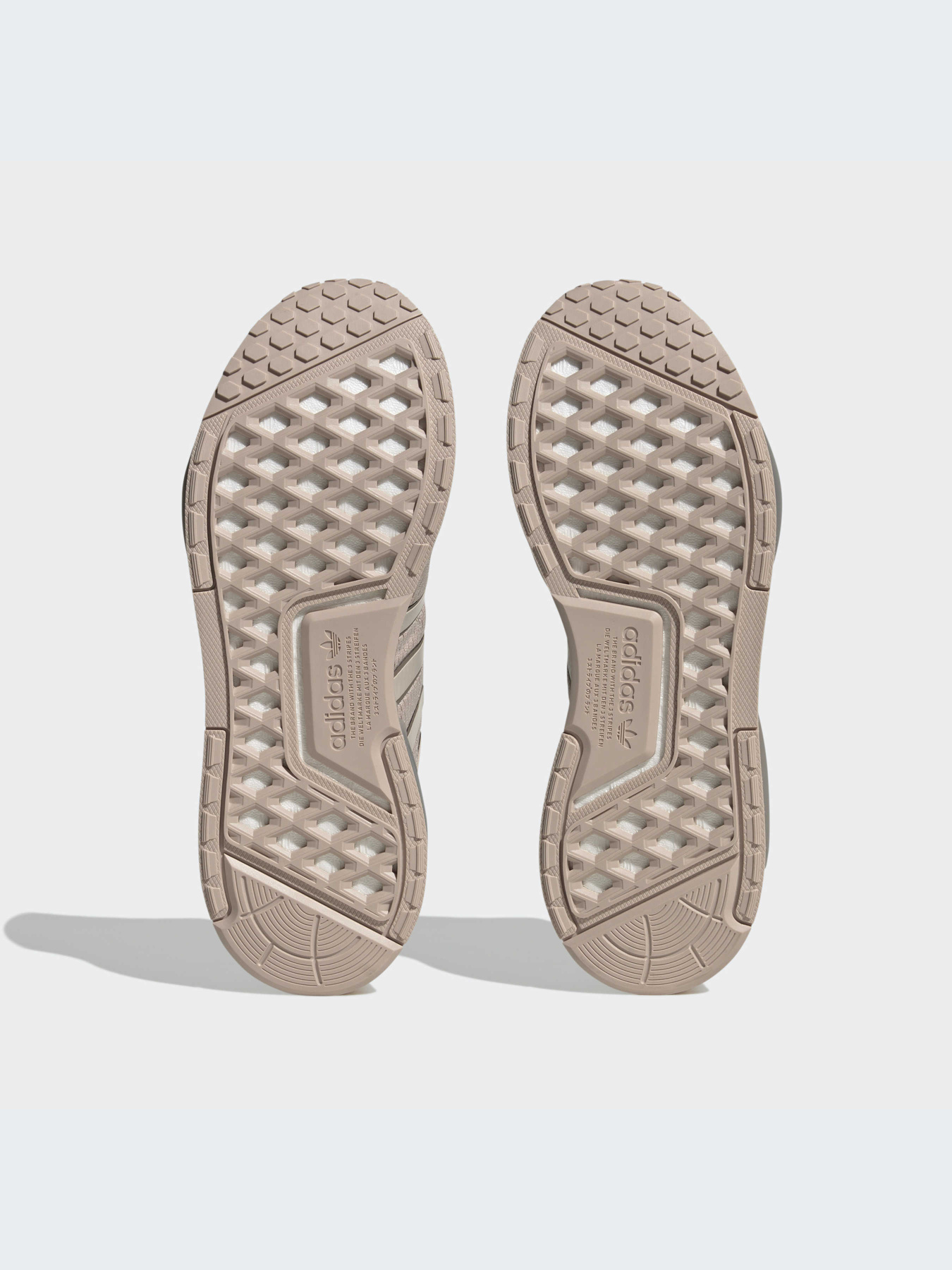 Кросівки Adidas NMD модель FZ6496 Фото