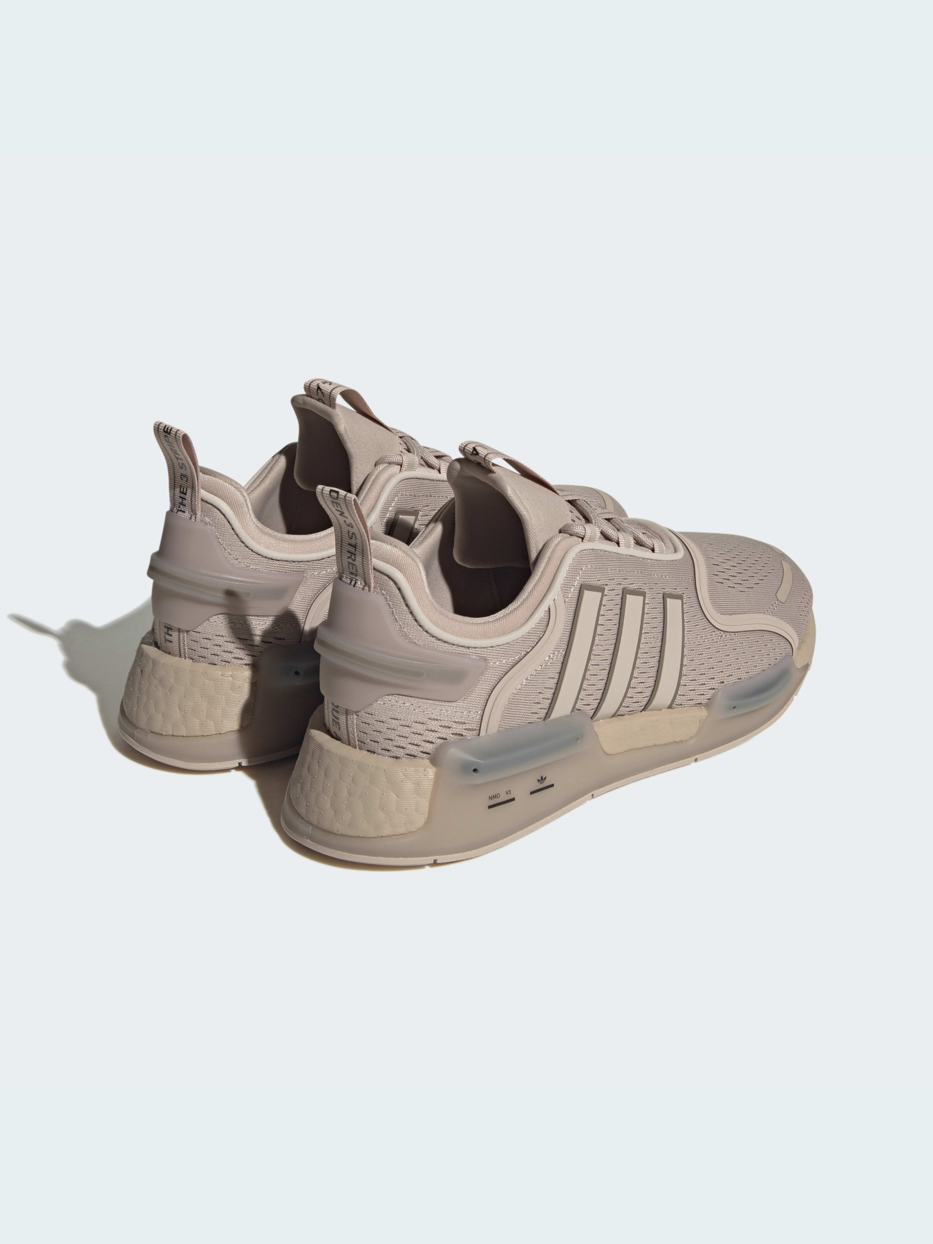 Кросівки Adidas NMD модель FZ6496 Фото