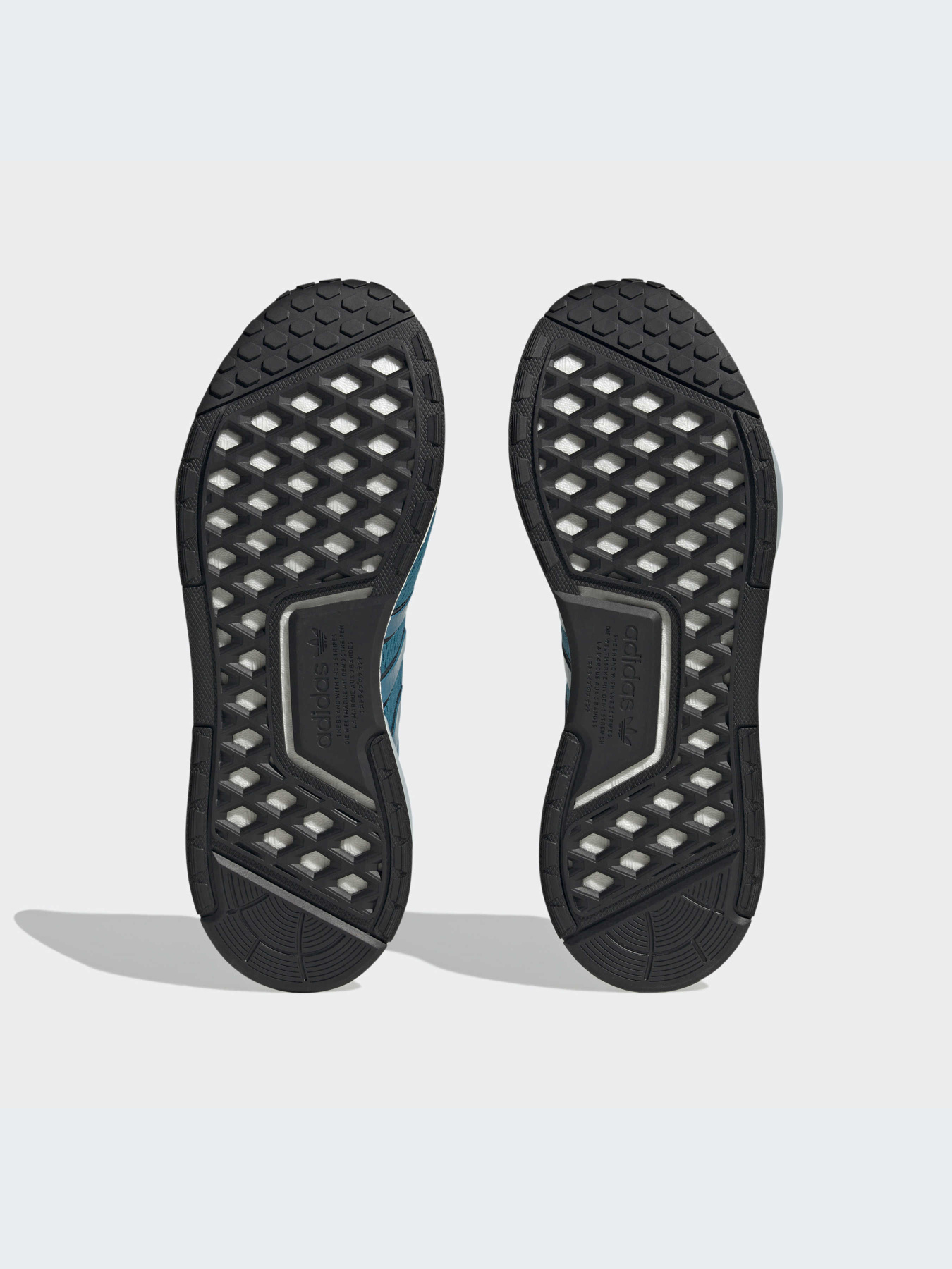 Кроссовки Adidas NMD модель FZ6498 Кроссовки Adidas NMD модель FZ6498 Фото