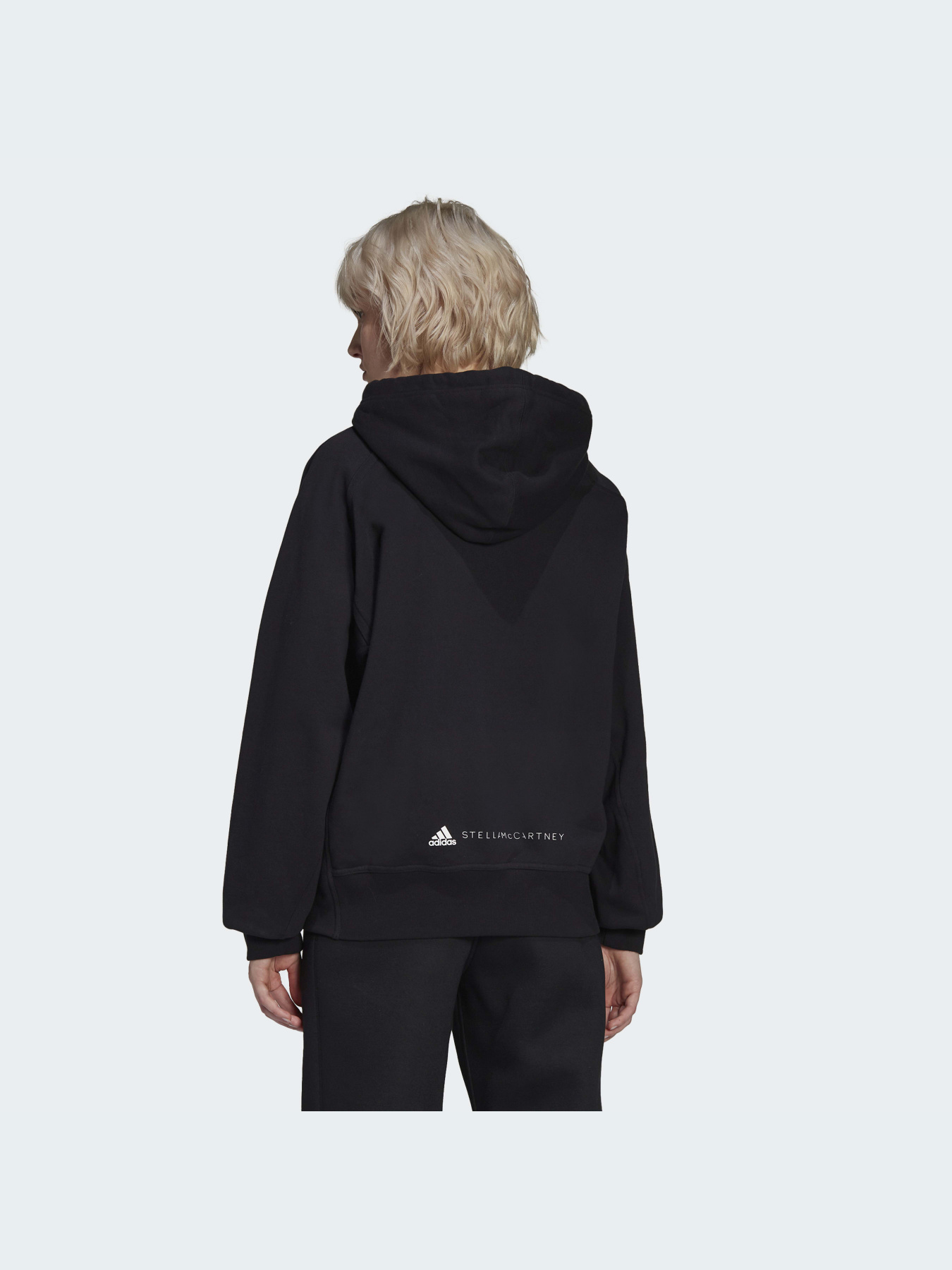 Худи и свитшоты Adidas модель H59977 Худи и свитшоты Adidas модель H59977 Фото