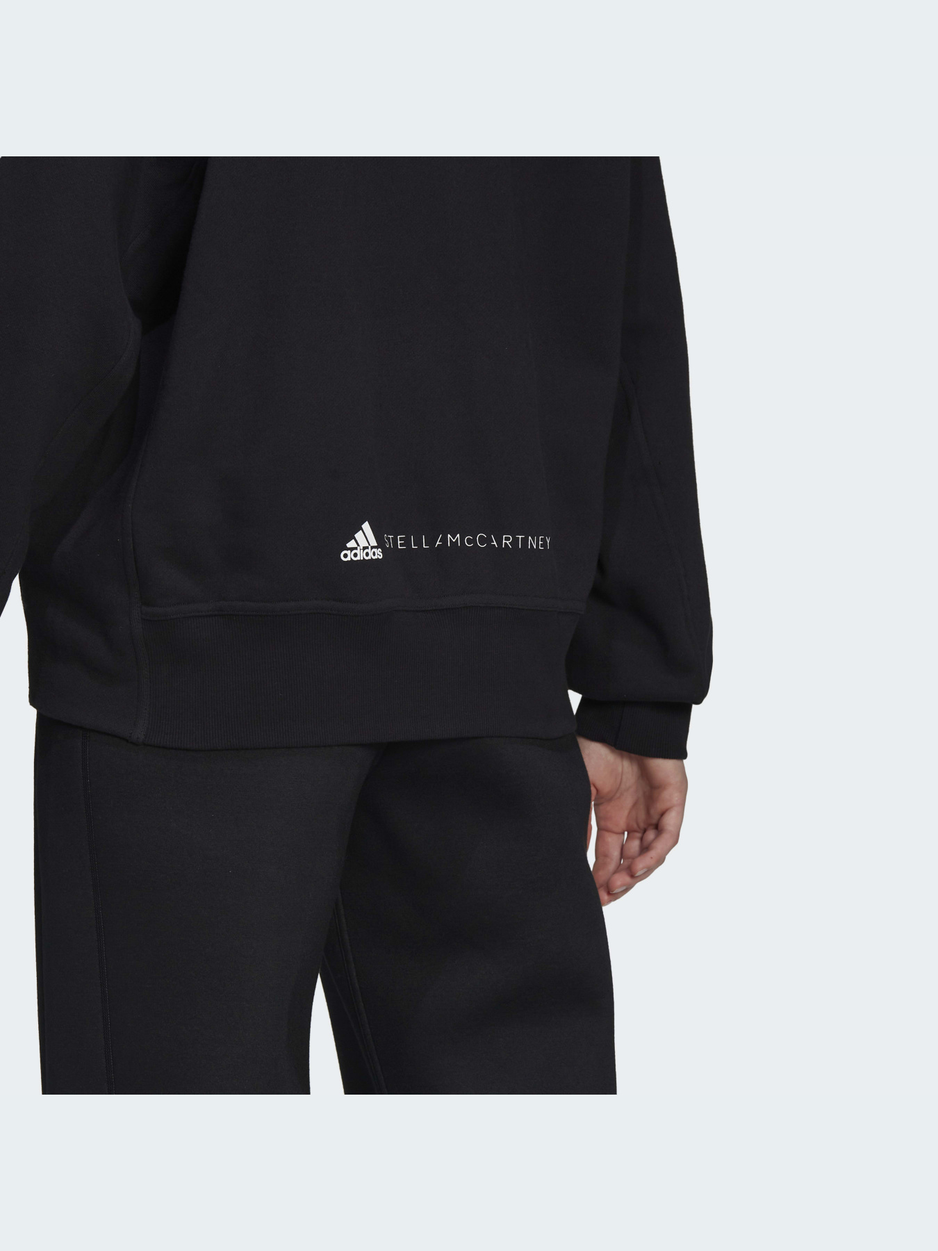 Худи и свитшоты Adidas модель H59977 Худи и свитшоты Adidas модель H59977 Фото