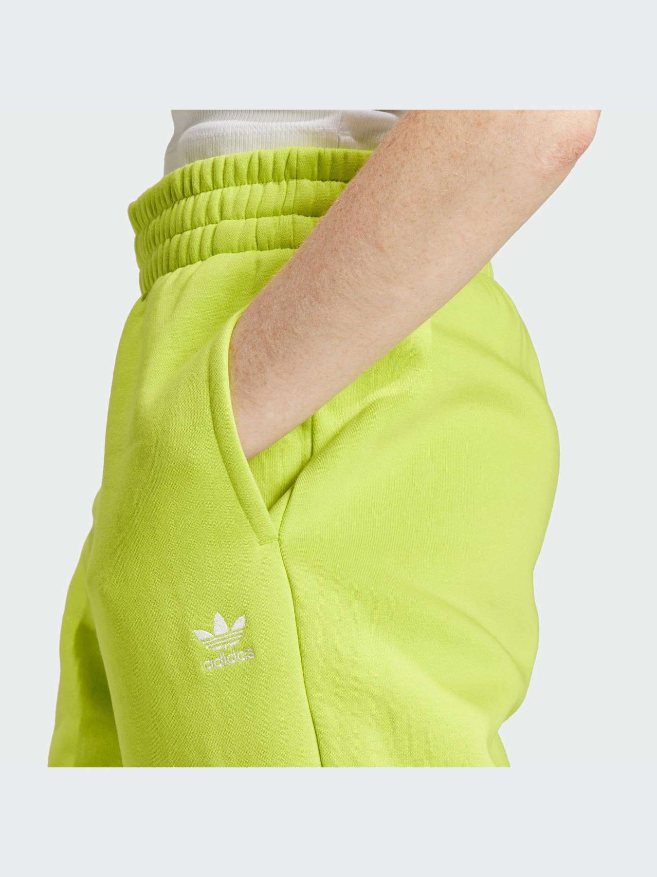 Брюки Adidas модель IJ9812 Брюки Adidas модель IJ9812 Фото