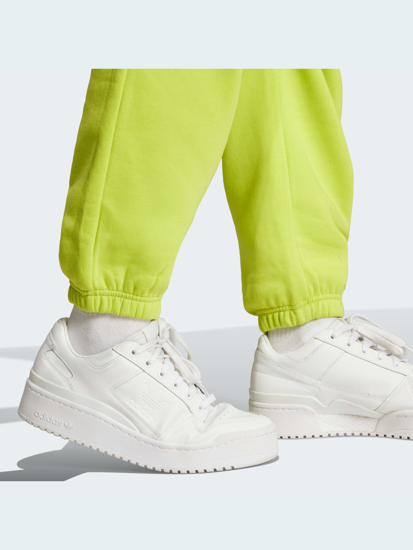 Брюки Adidas модель IJ9812 Брюки Adidas модель IJ9812 Фото