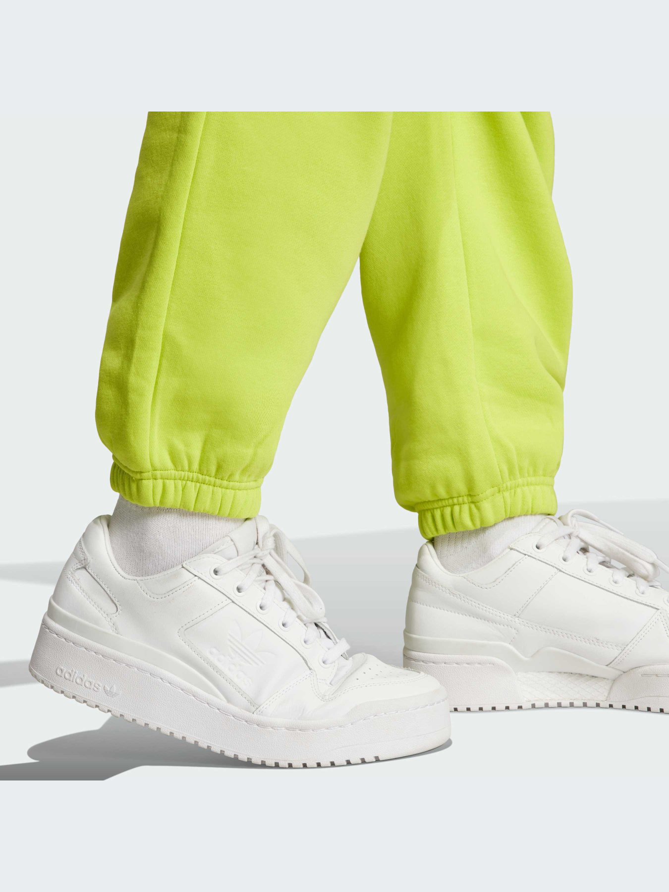 Брюки Adidas модель IJ9812 Брюки Adidas модель IJ9812 Фото