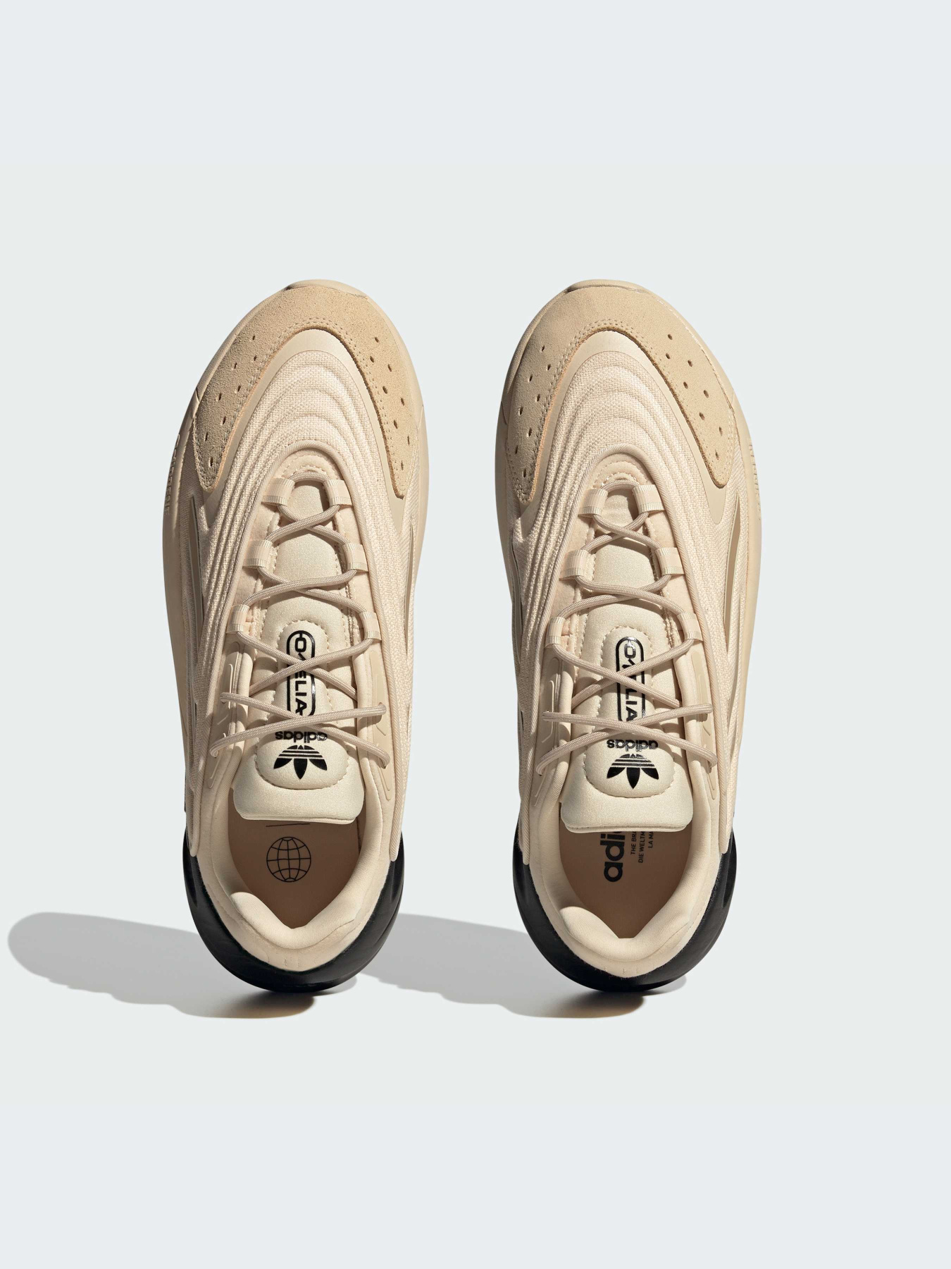 Кроссовки Adidas Ozweego модель IE2000 Фото