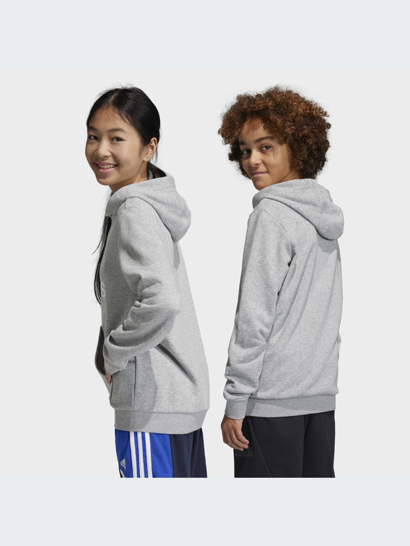 Худи и свитшоты Adidas модель IC6835 Фото
