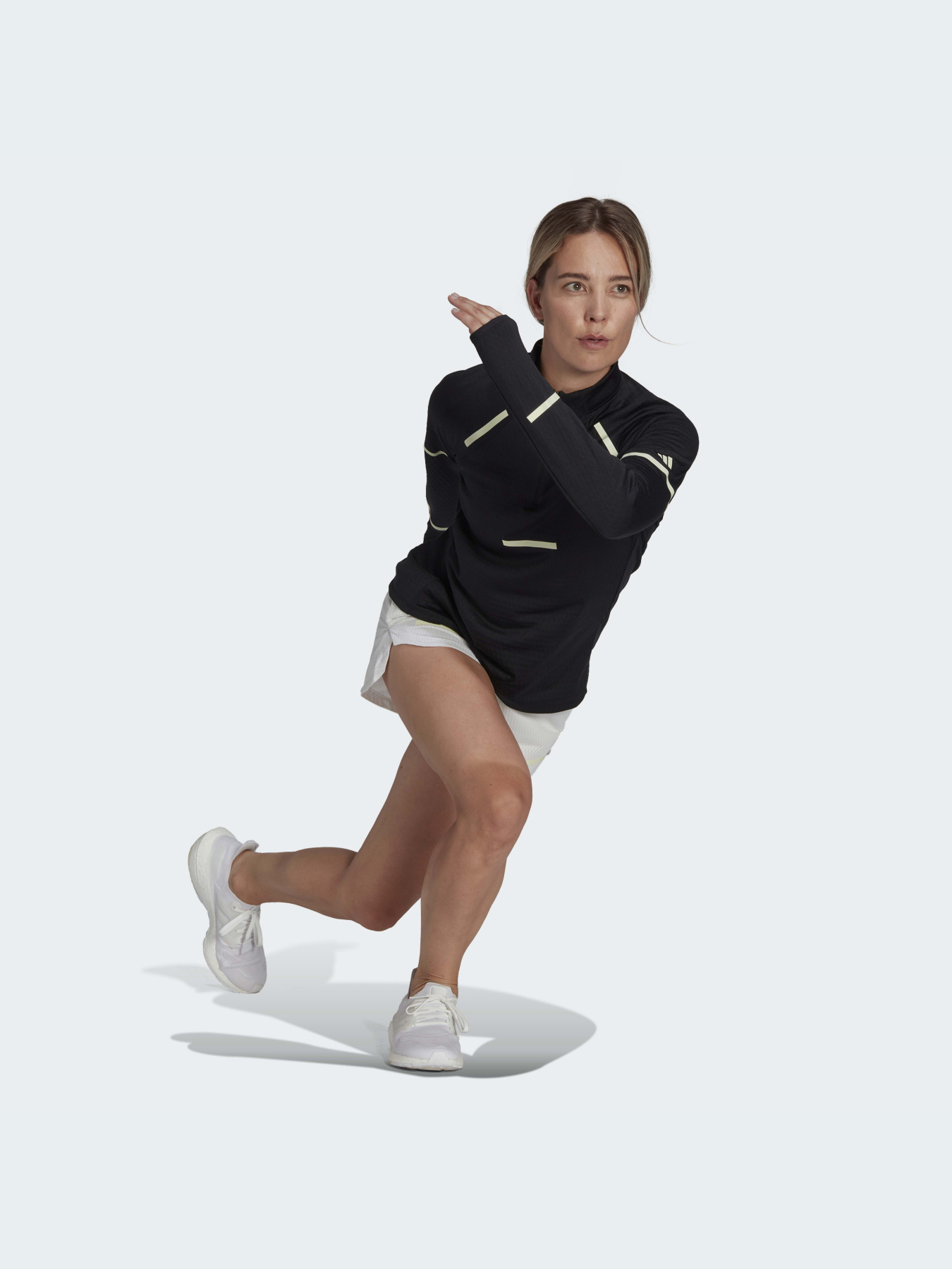 Худи и свитшоты Adidas модель HM4266 Фото