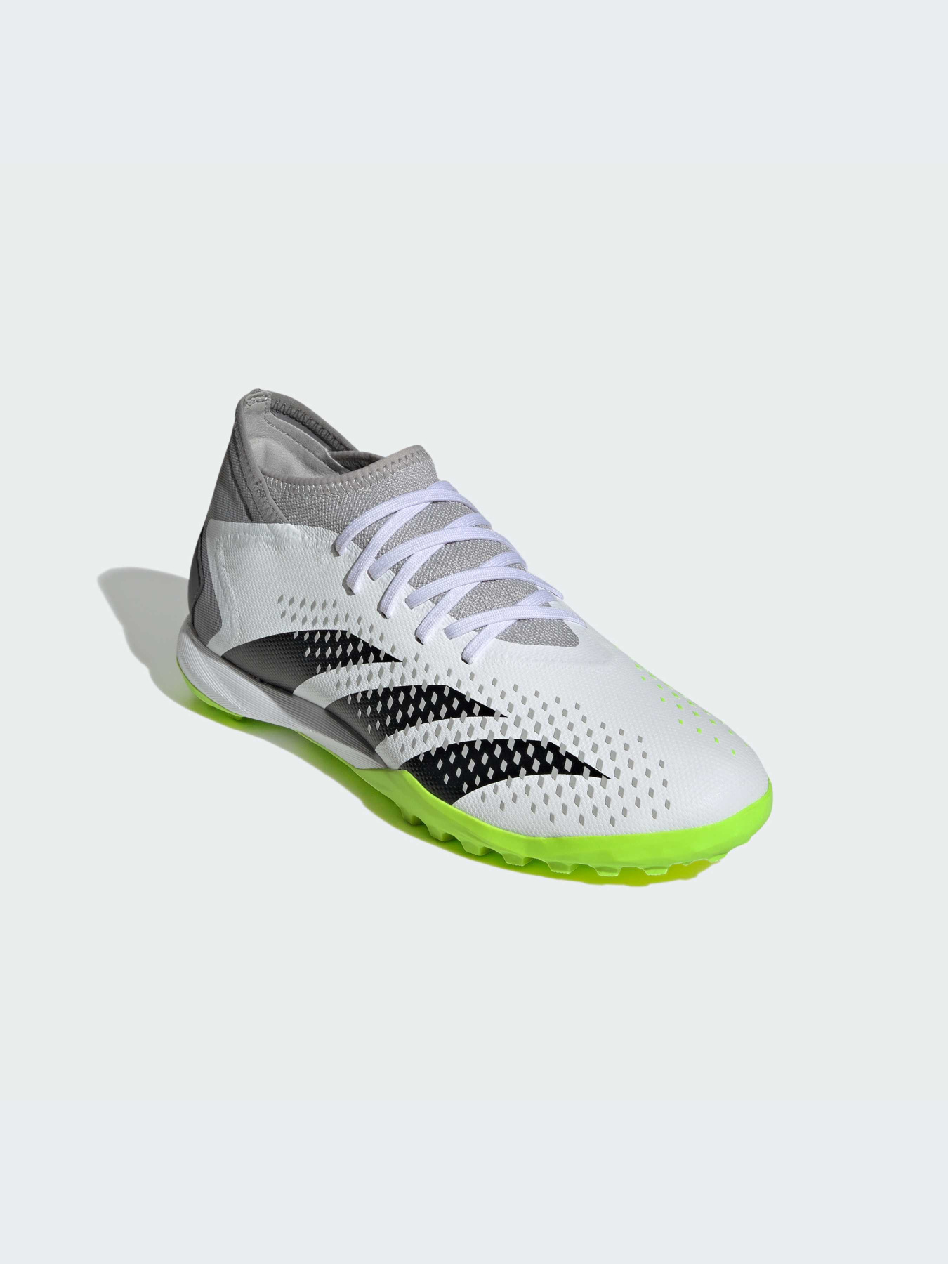 Кроссовки Adidas Predator модель GZ0004 Кроссовки Adidas Predator модель GZ0004 Фото