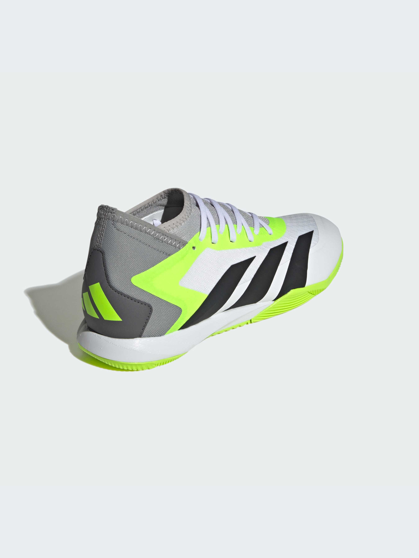 Кросівки Adidas Predator модель GY9990 Фото