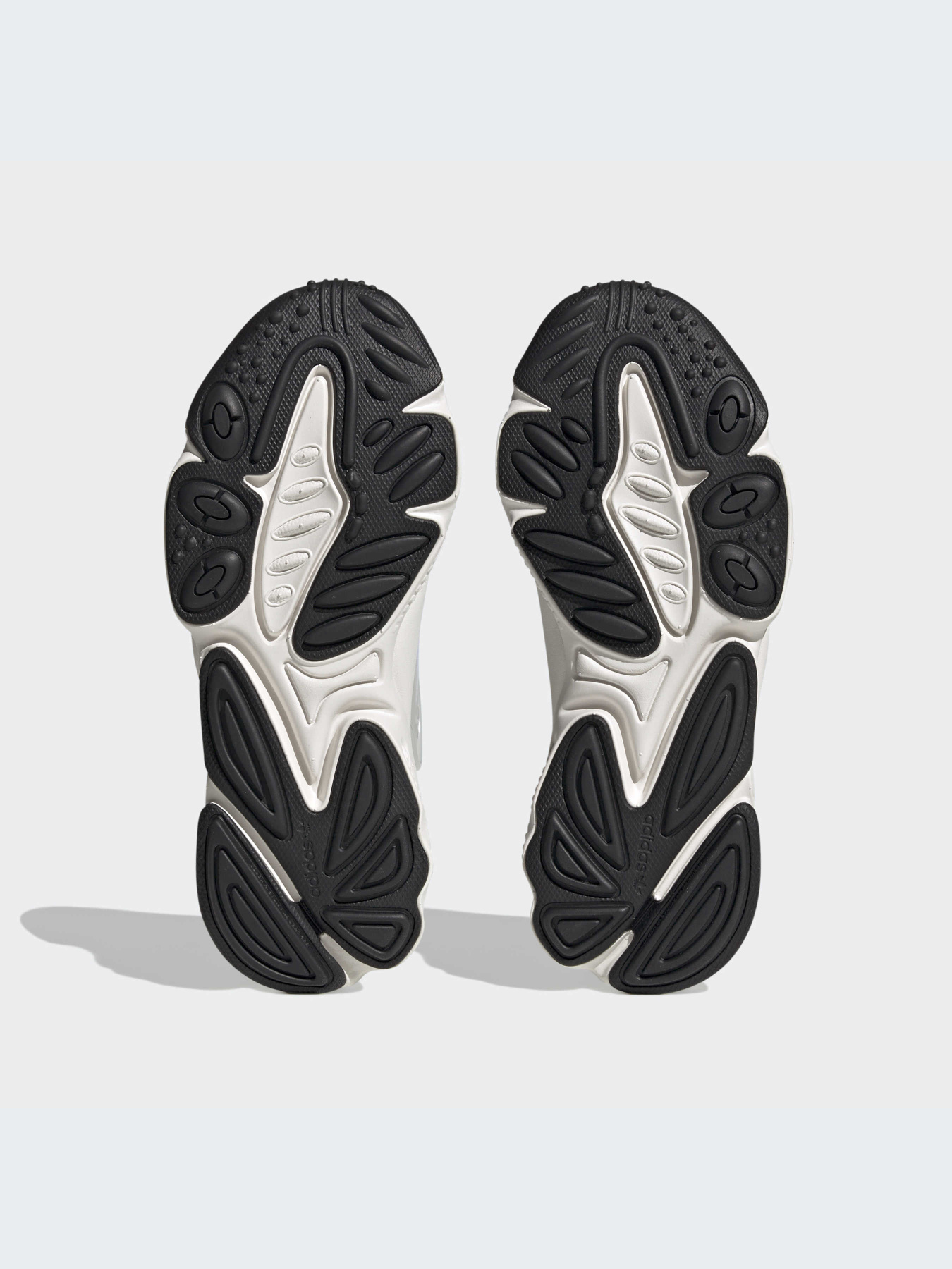 Кросівки Adidas Ozweego модель HQ6765 Кросівки Adidas Ozweego модель HQ6765 Фото