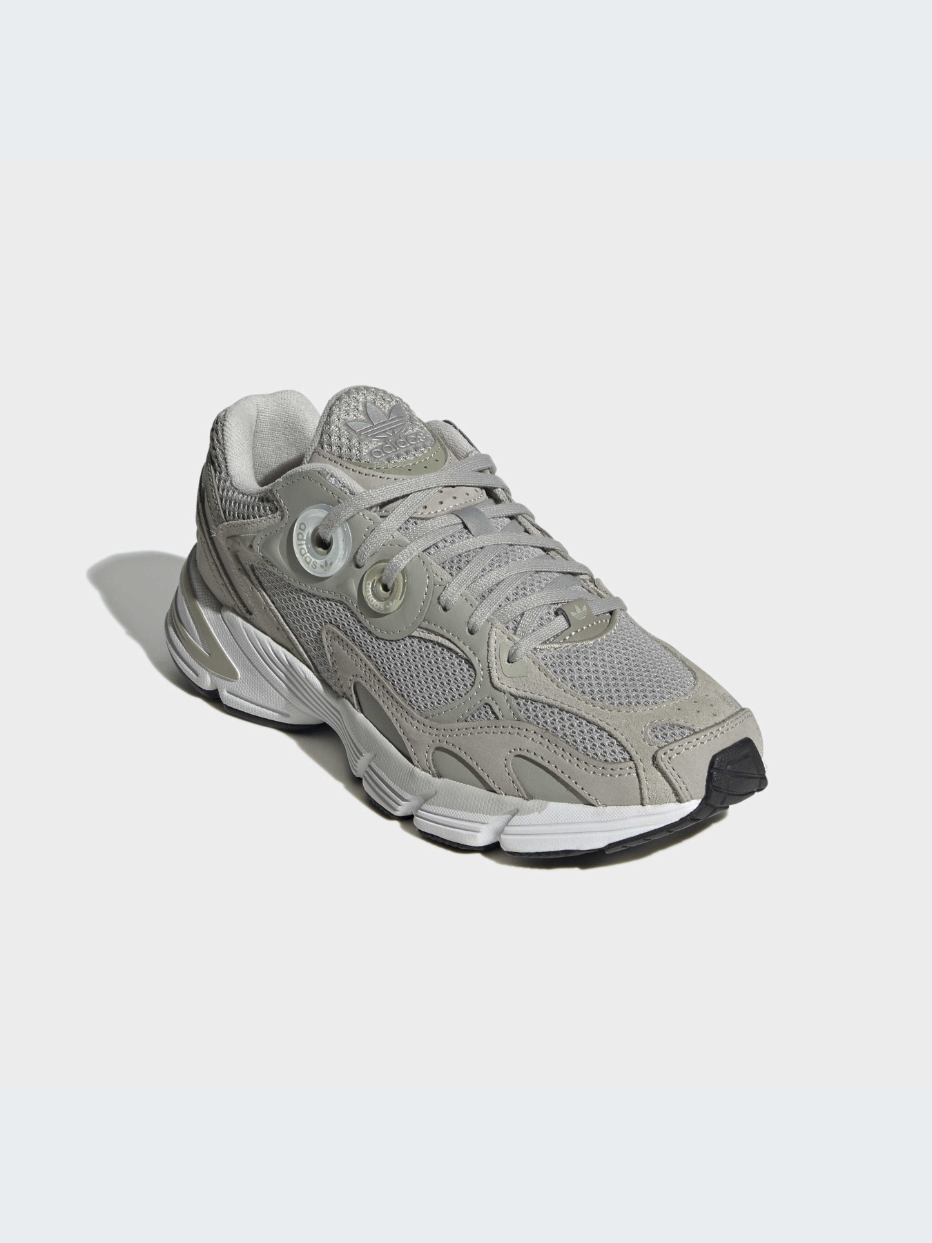 Кросівки Adidas Astir модель HP9040 Кросівки Adidas Astir модель HP9040 Фото