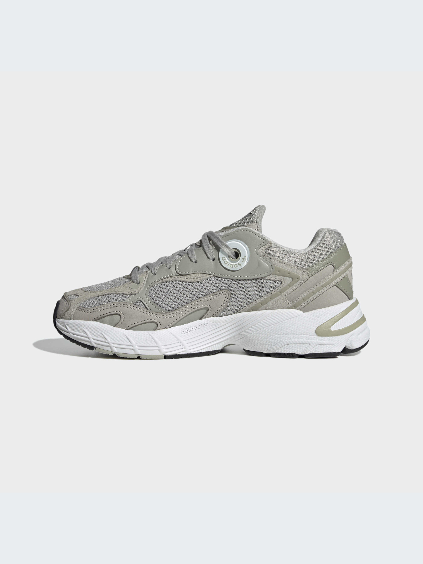 Кросівки Adidas Astir модель HP9040 Кросівки Adidas Astir модель HP9040 Фото