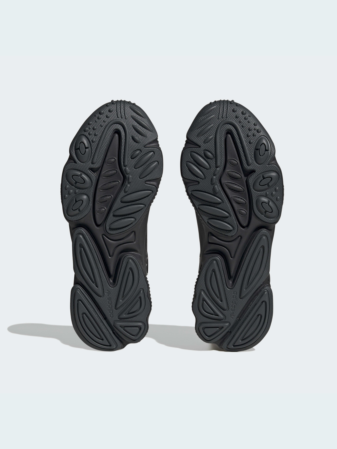 Кроссовки Adidas Ozweego модель GZ9408 Фото