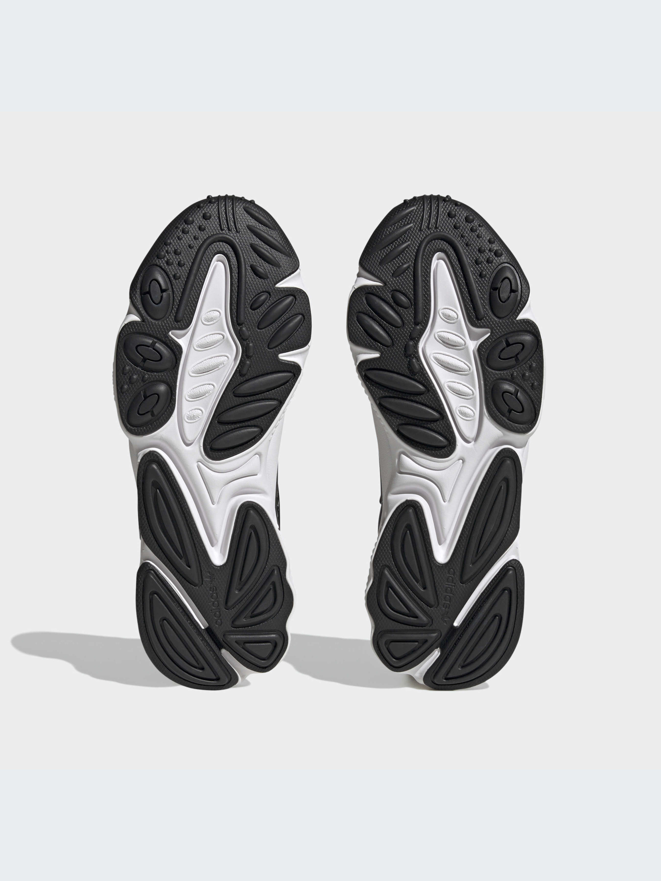 Кроссовки Adidas Ozweego модель GZ9406 Фото