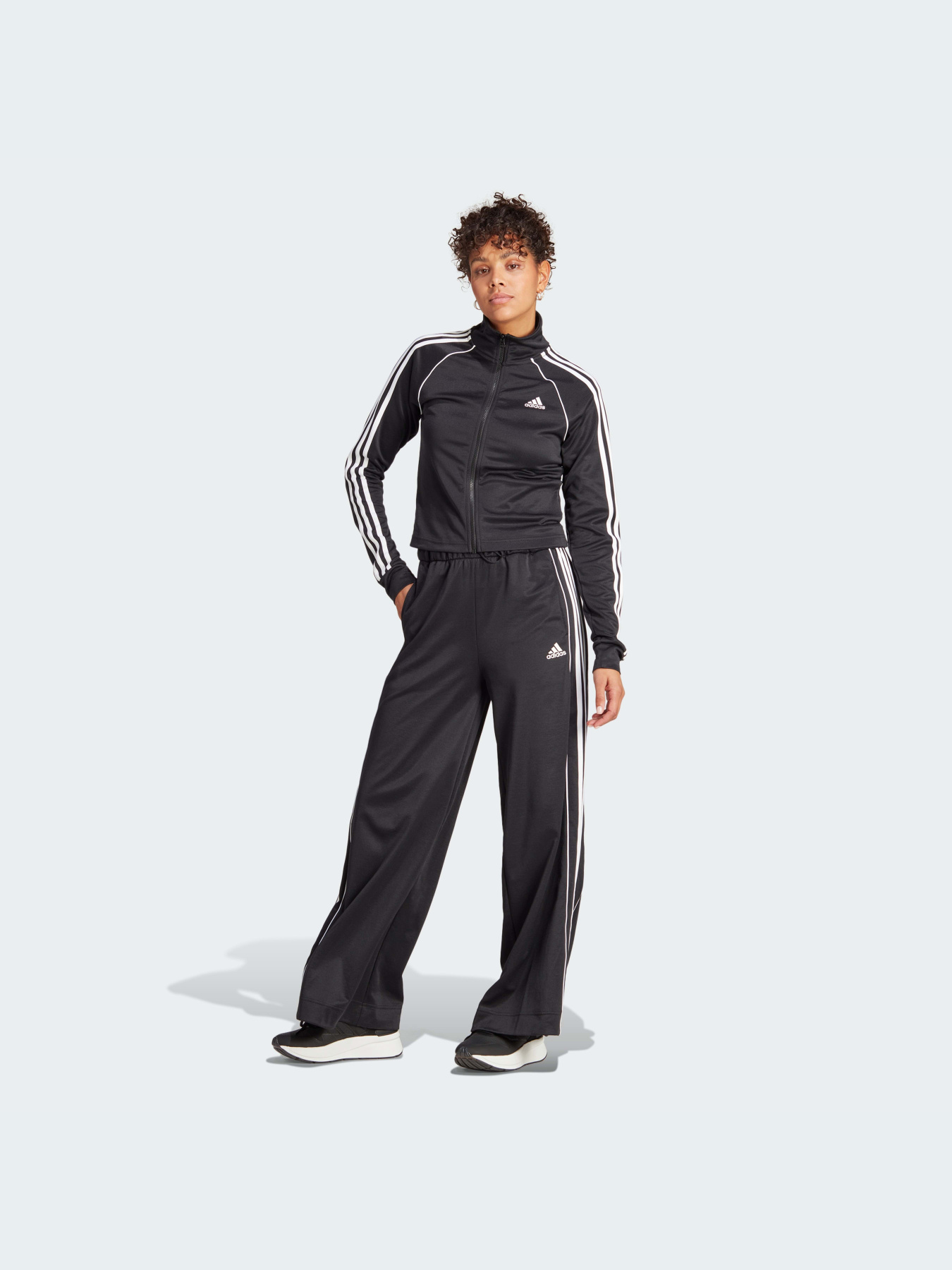 Костюмы Adidas модель IA3147 Костюмы Adidas модель IA3147 Фото