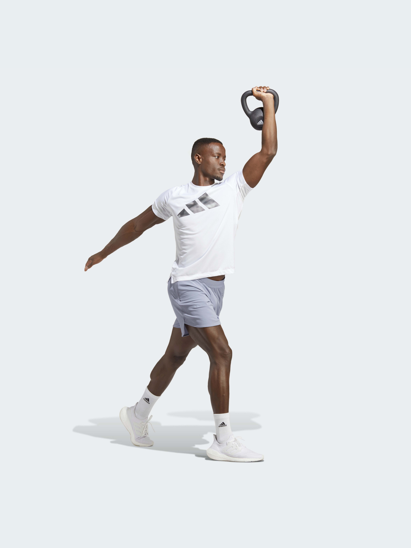 Шорты Adidas модель IC2036 Фото