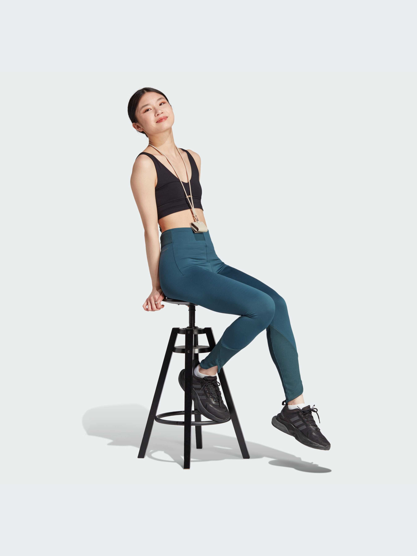 Брюки Adidas ZNE модель IM4941 Фото