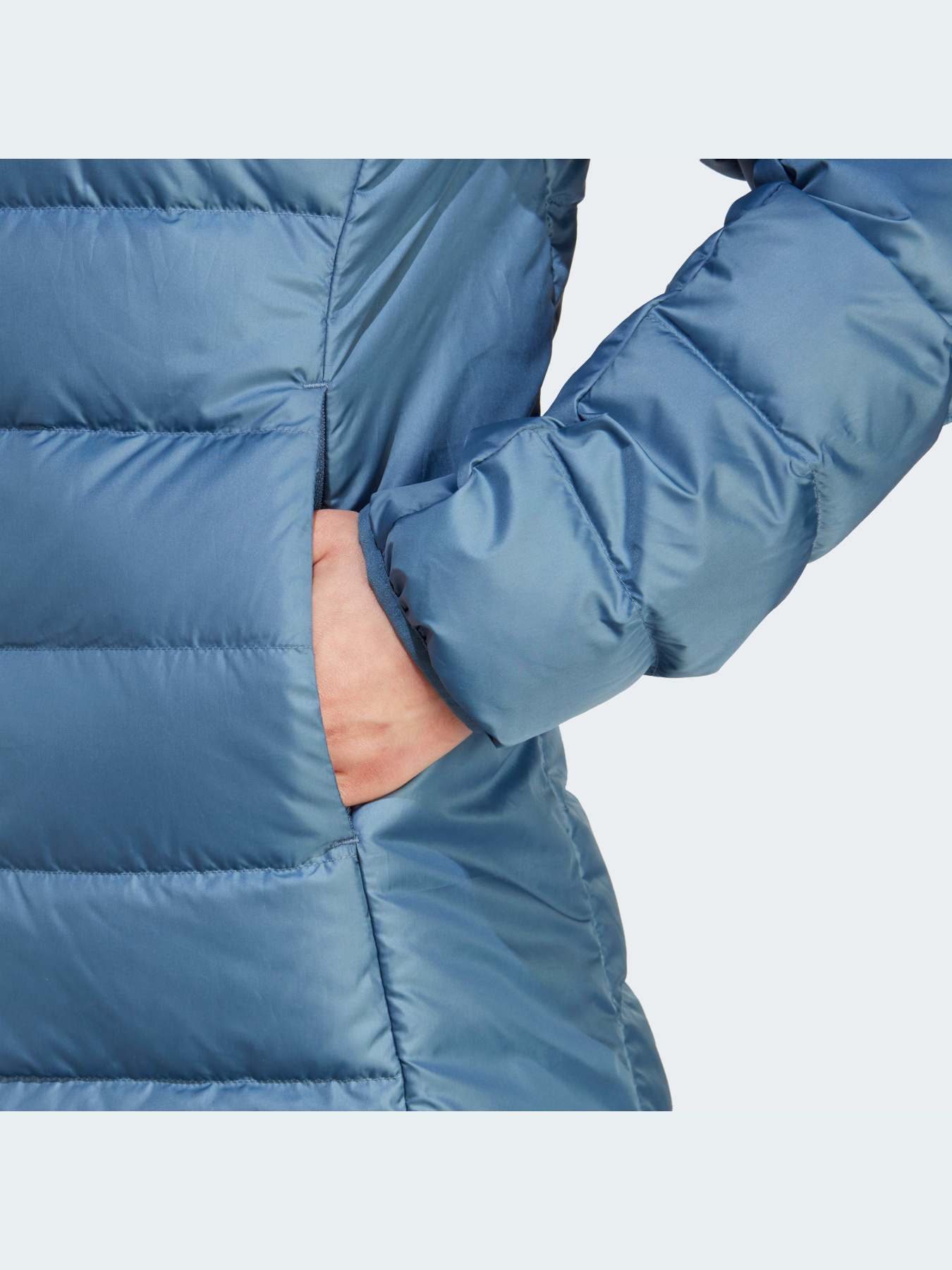 Куртки та дублянки Adidas модель IP6037 Фото