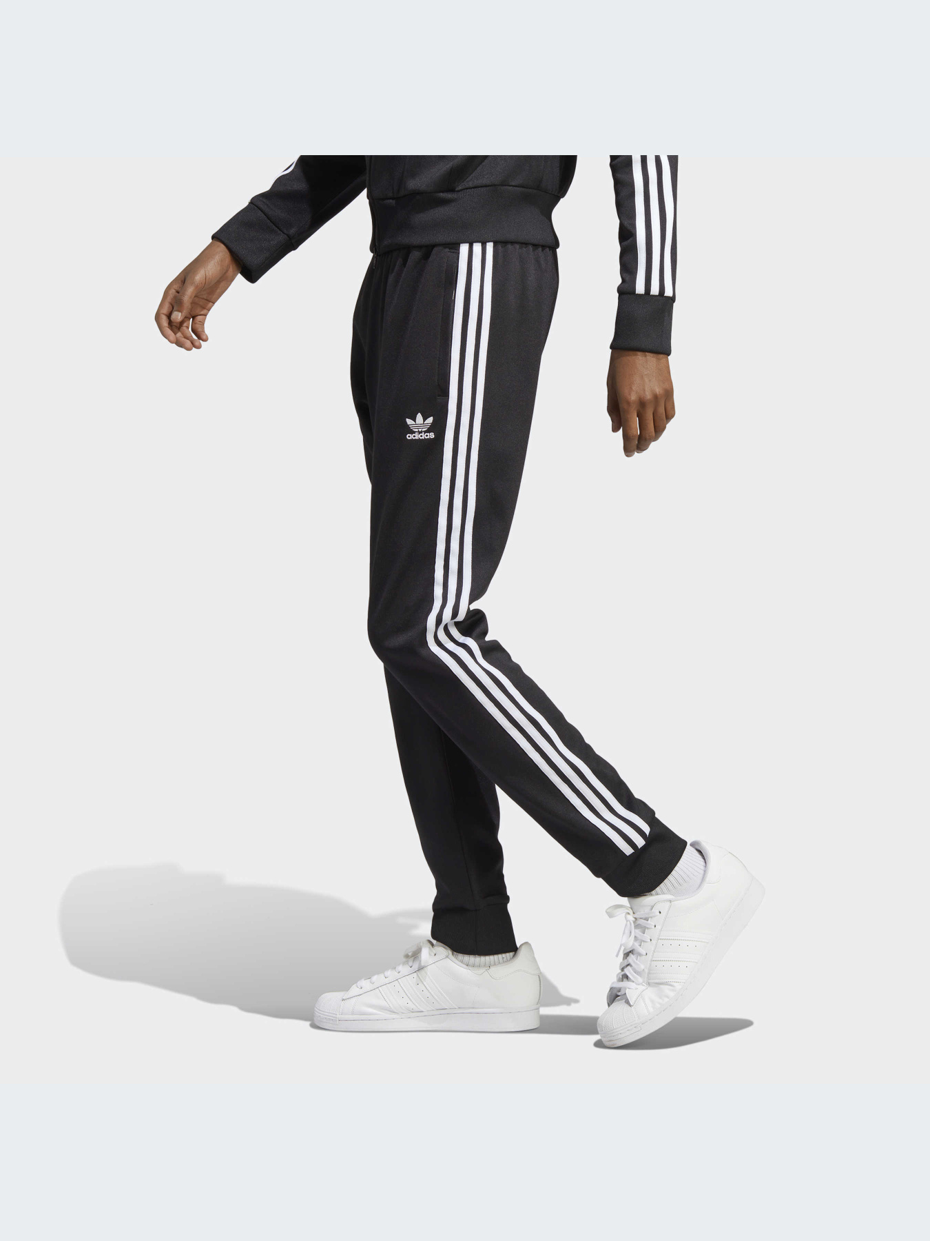 Брюки Adidas модель IA4791 Брюки Adidas модель IA4791 Фото
