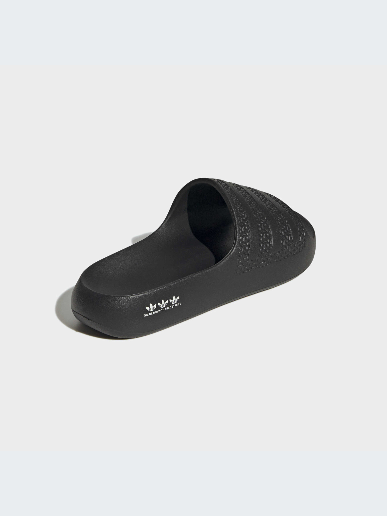 Шлёпанцы Adidas Adilette модель GX1979 Шлёпанцы Adidas Adilette модель GX1979 Фото
