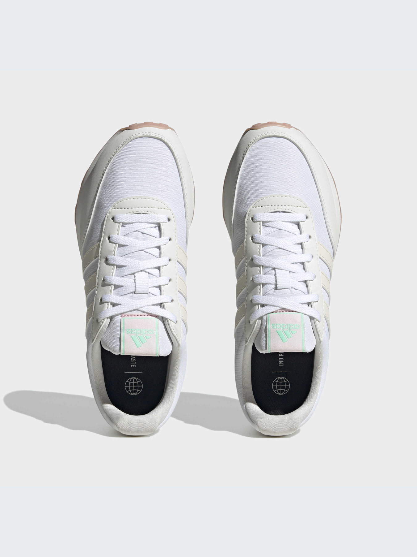 Кроссовки Adidas модель HP2252 Кроссовки Adidas модель HP2252 Фото