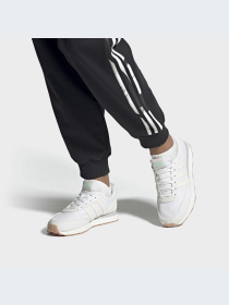 Кроссовки Adidas модель HP2252 Фото