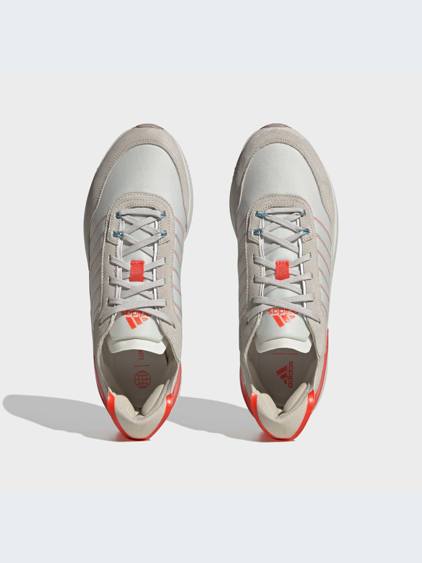 Кросівки Adidas AVRYN модель ID4253 Фото