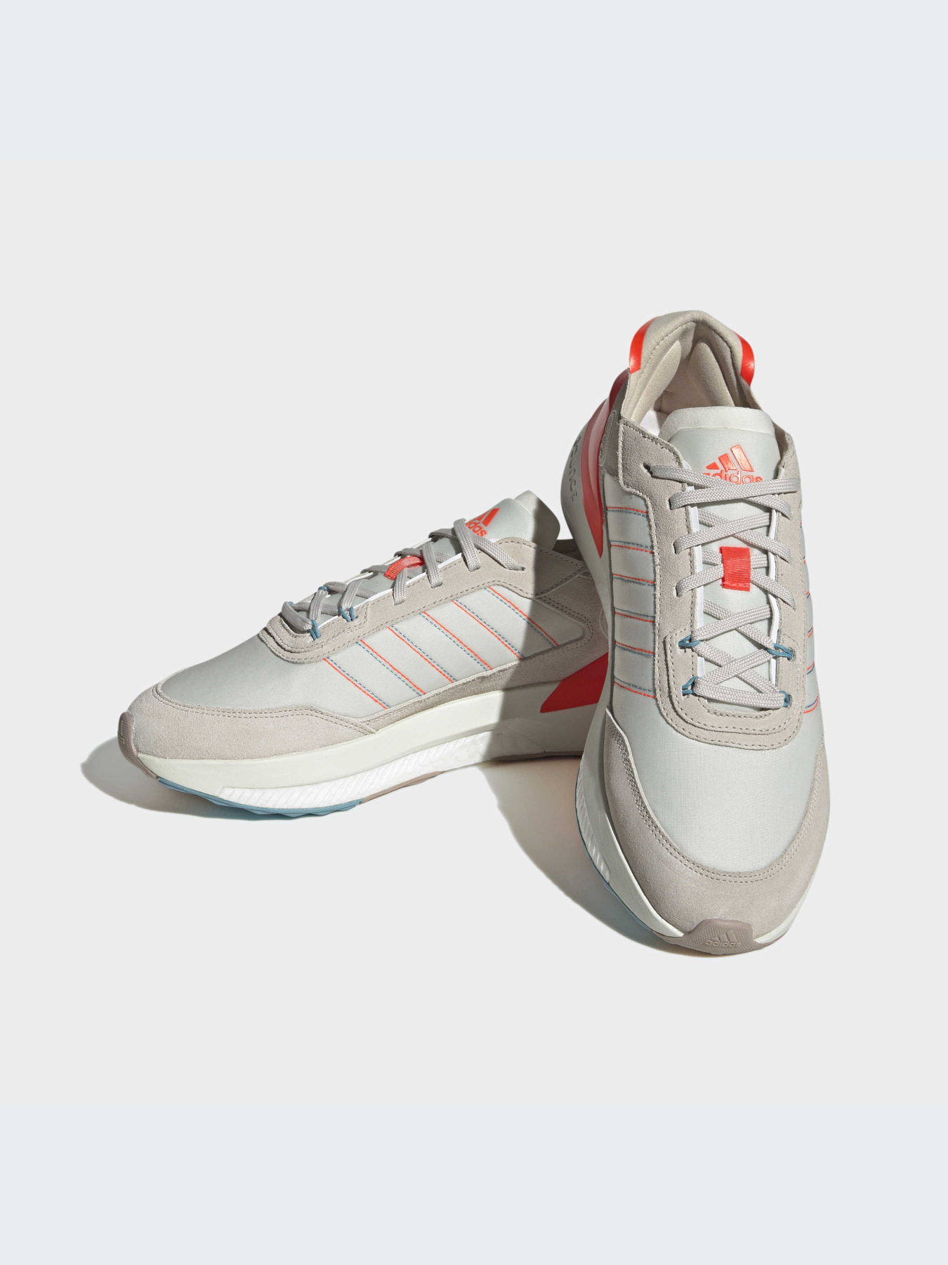 Кросівки Adidas AVRYN модель ID4253 Фото