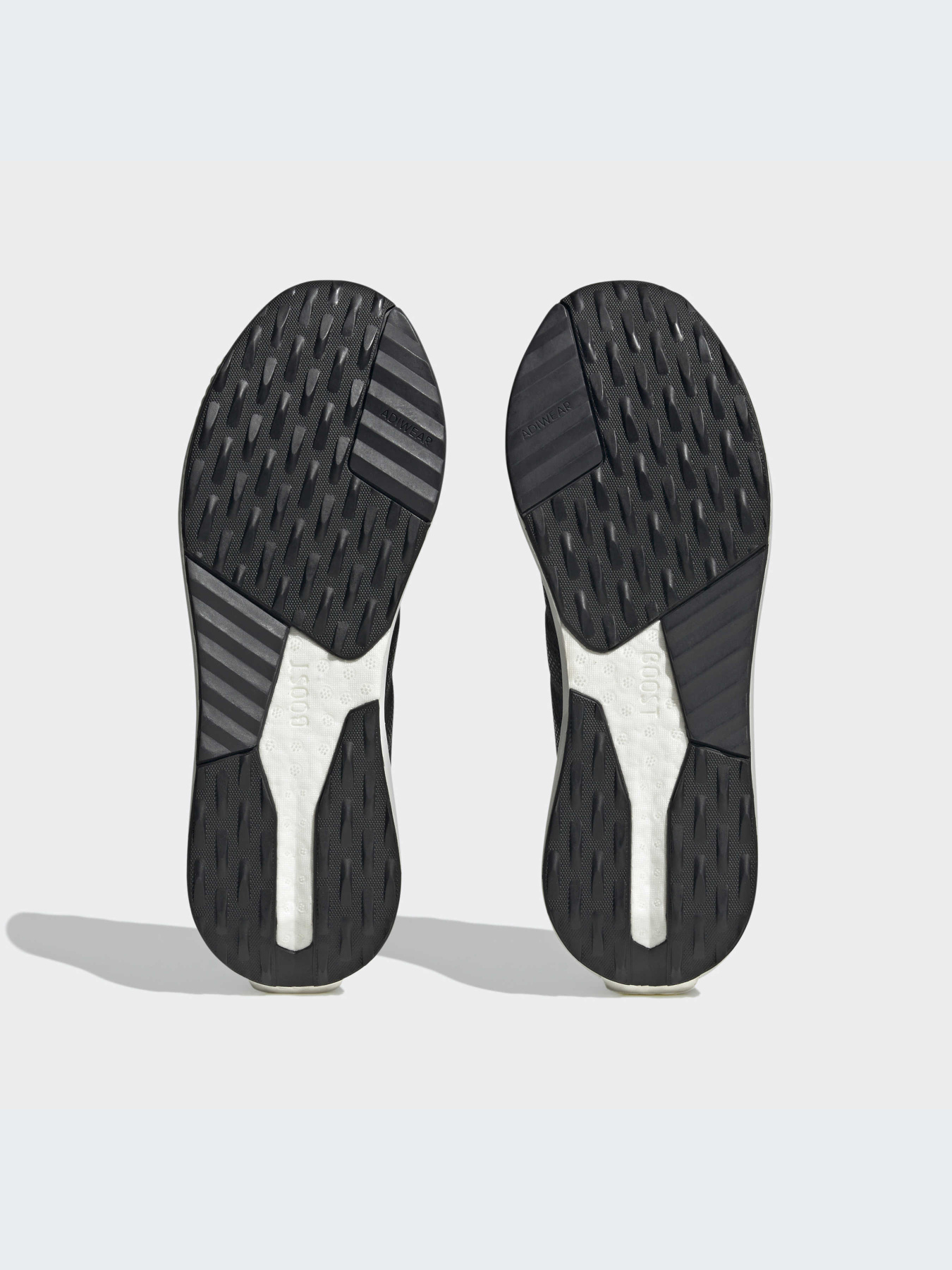 Кросівки Adidas AVRYN модель HP5968 Фото
